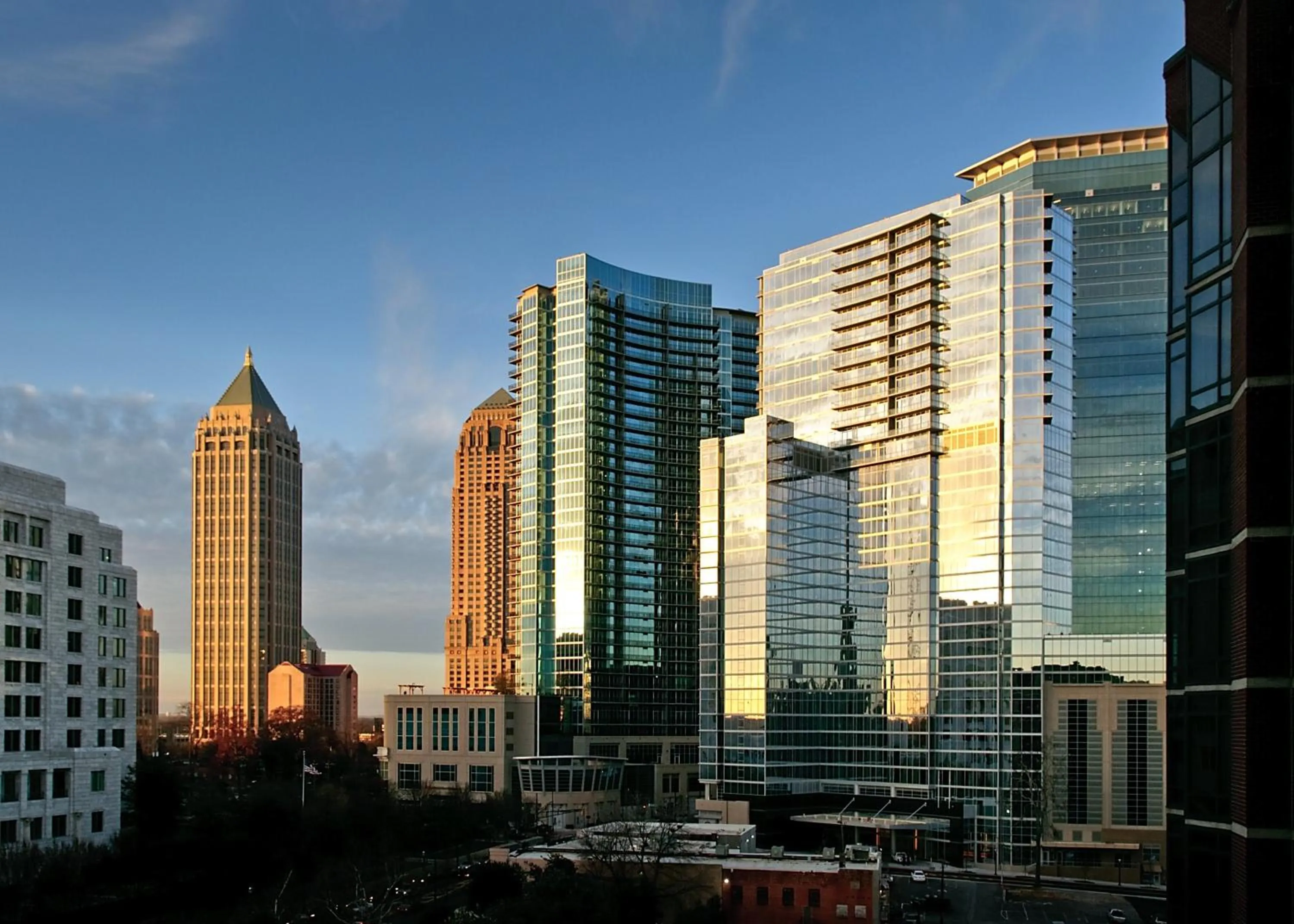 Property building in Loews Atlanta Hotel