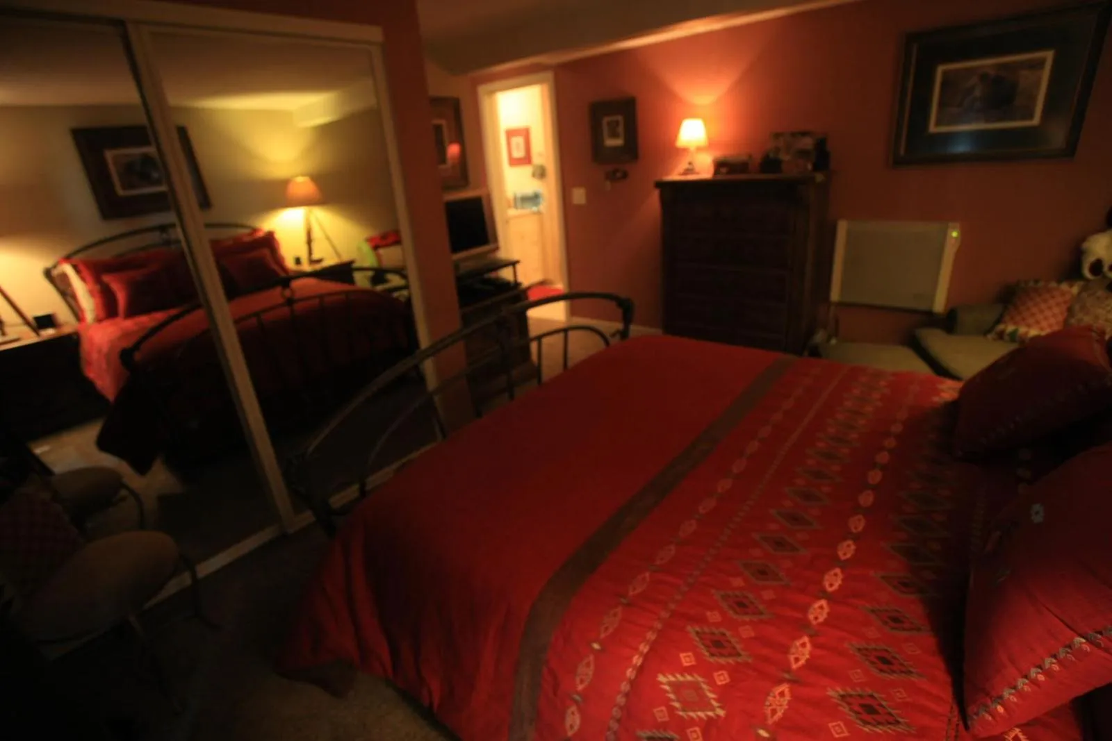 Bedroom, Bed in Black Bear Inn
