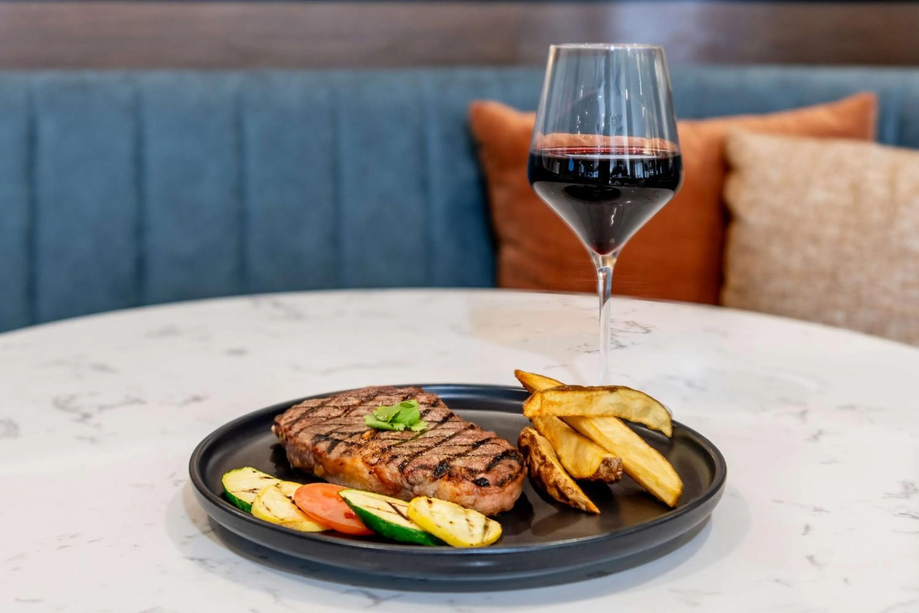 Restaurant/places to eat in Hilton Garden Inn Albuquerque Uptown