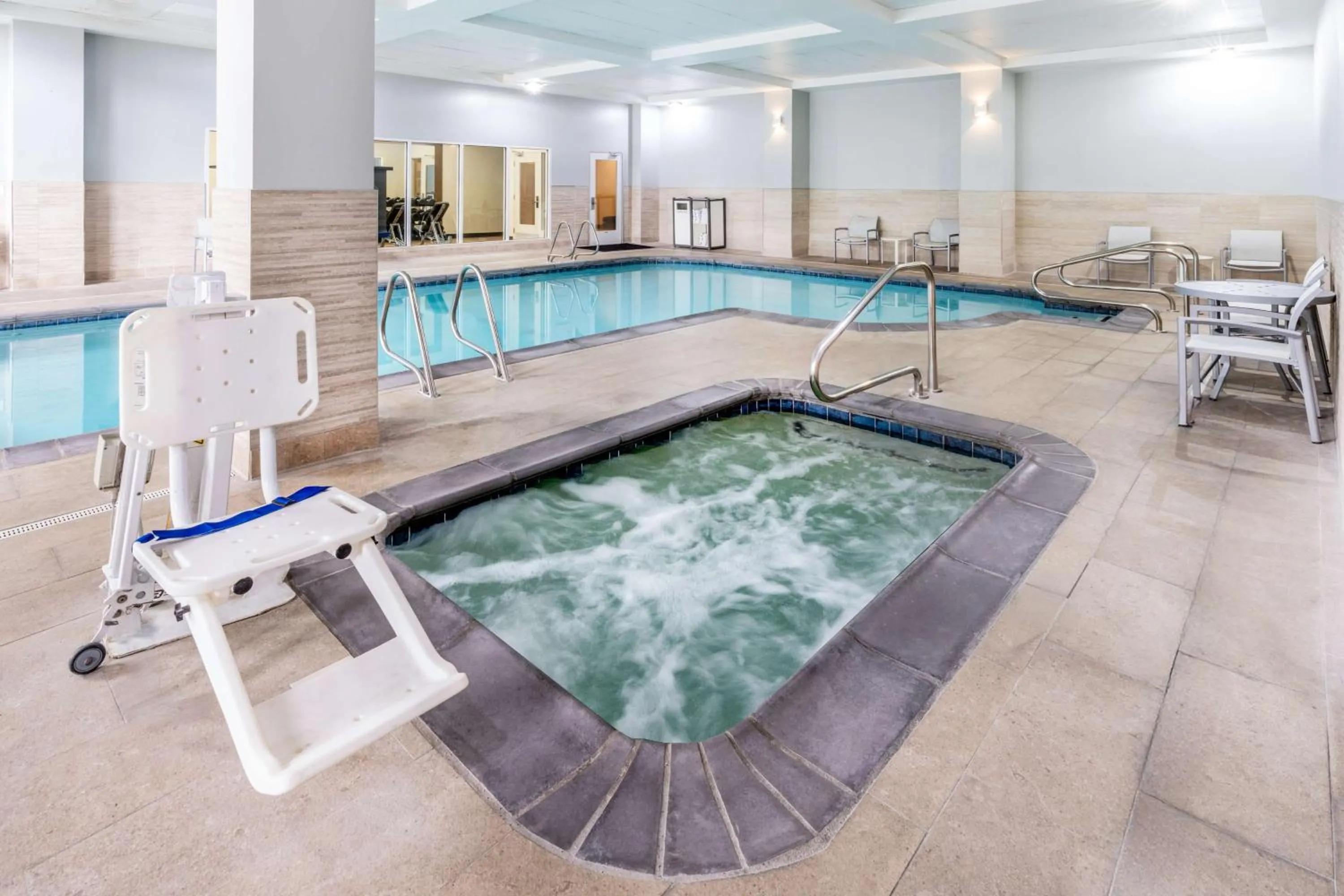 Hot Tub in Hilton Garden Inn Albuquerque Uptown