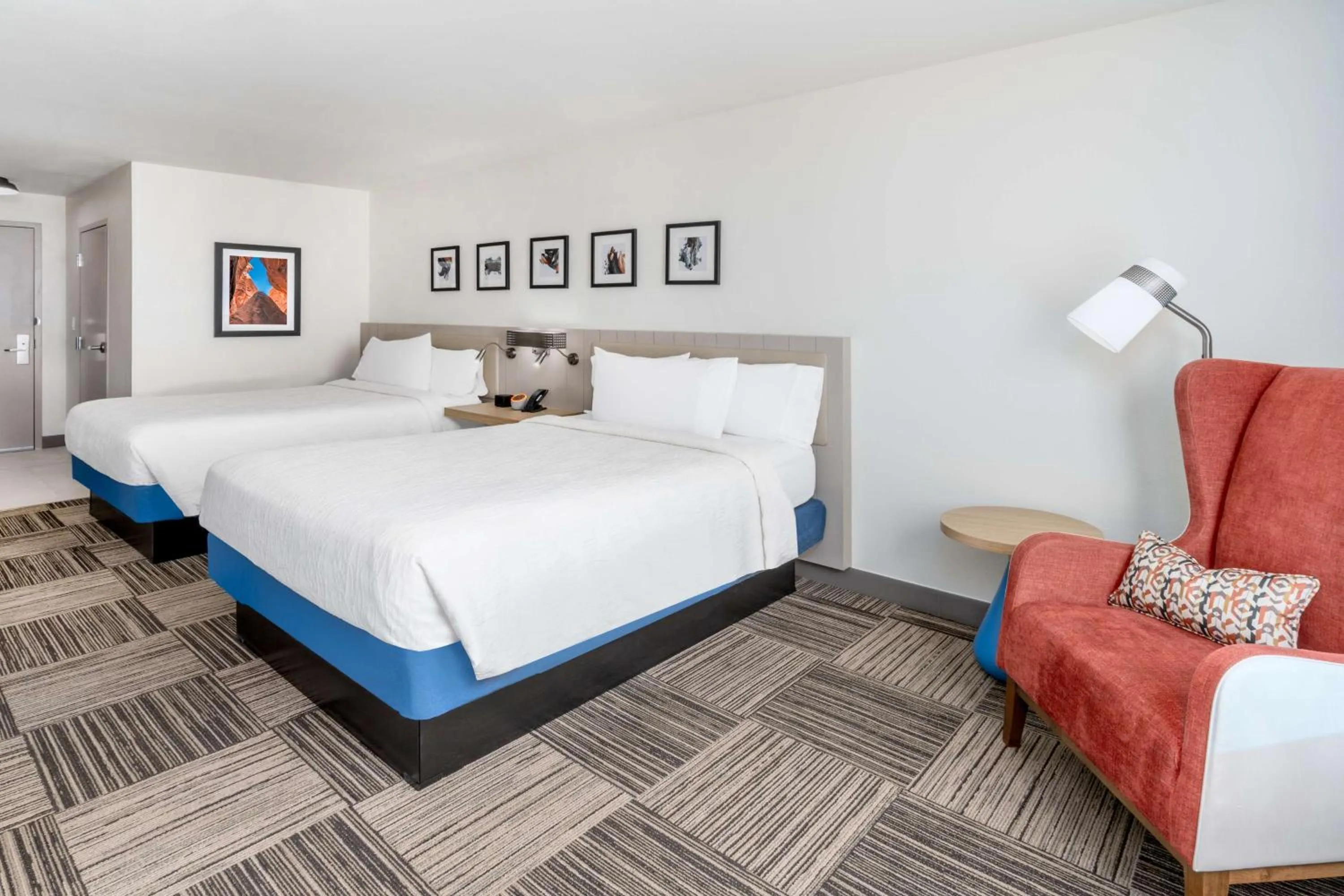 Bed in Hilton Garden Inn Albuquerque Uptown