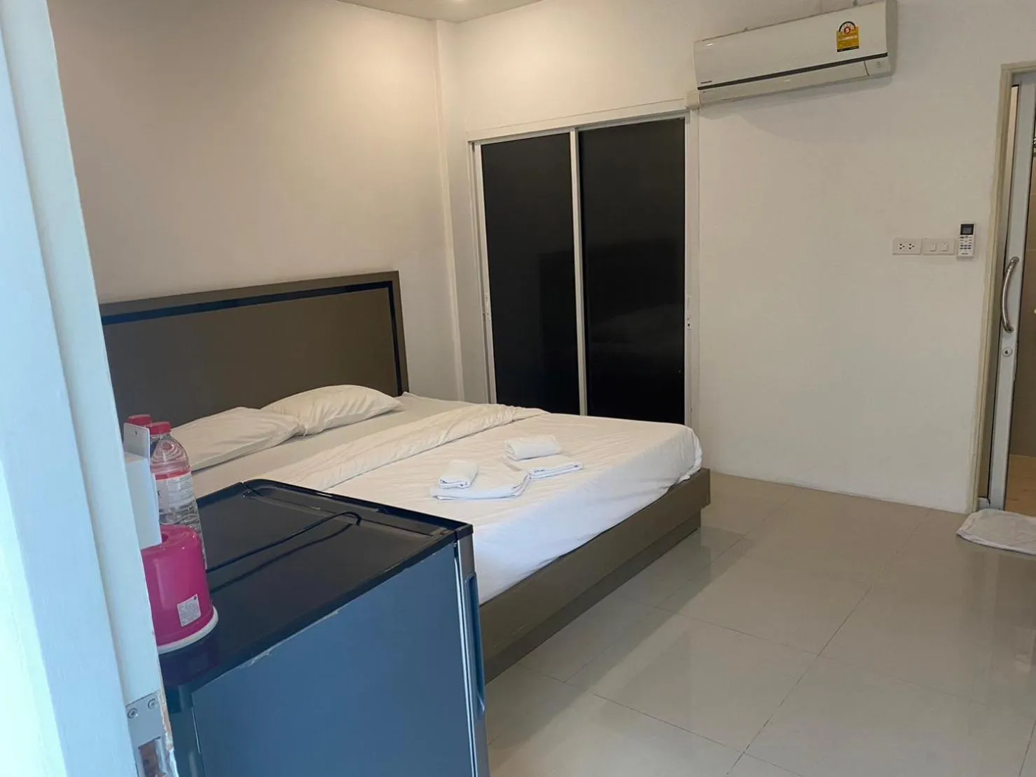 Bed in S.E.T Thanmongkol Residence