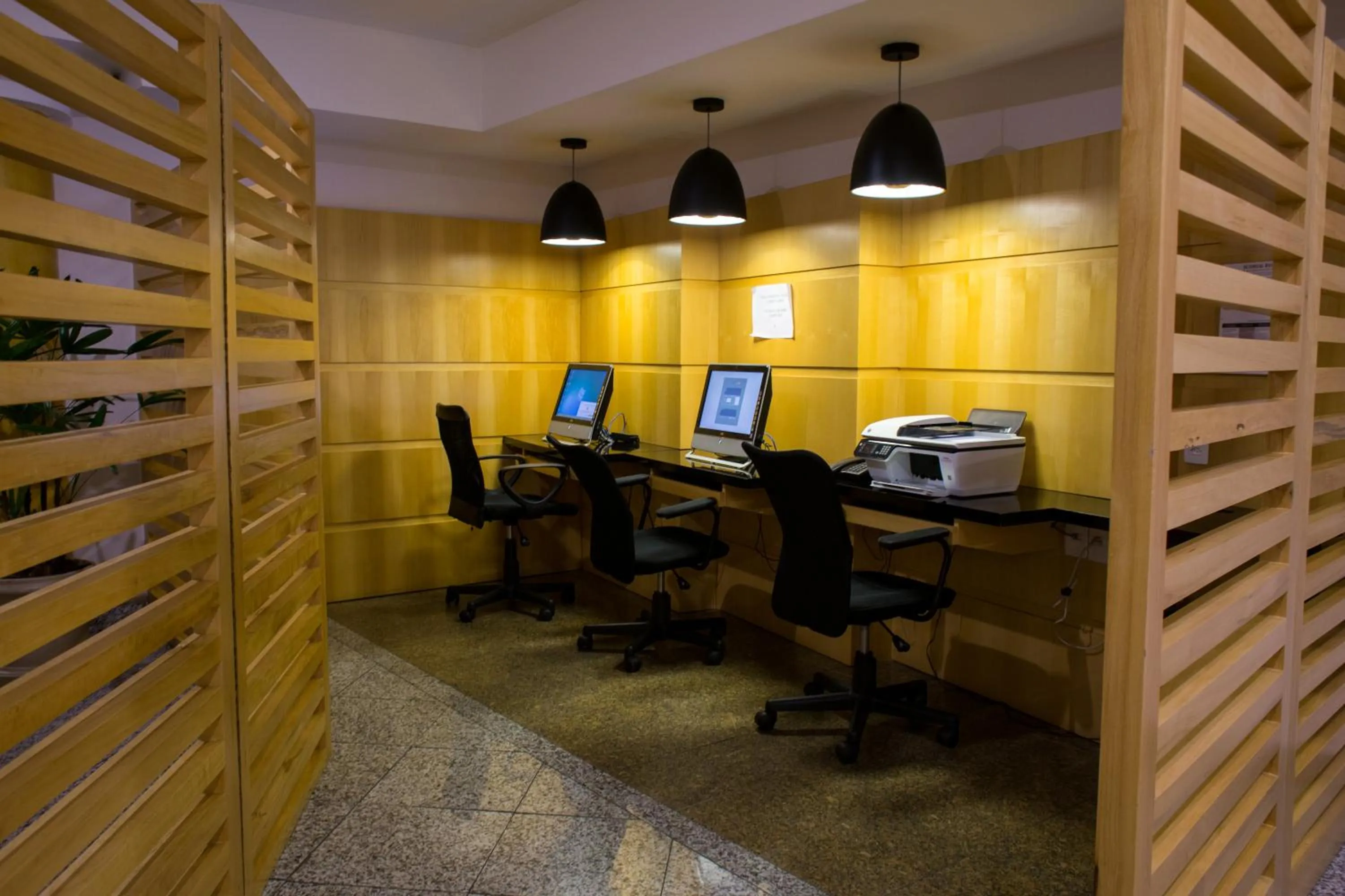 Business facilities in Scorial Rio Hotel
