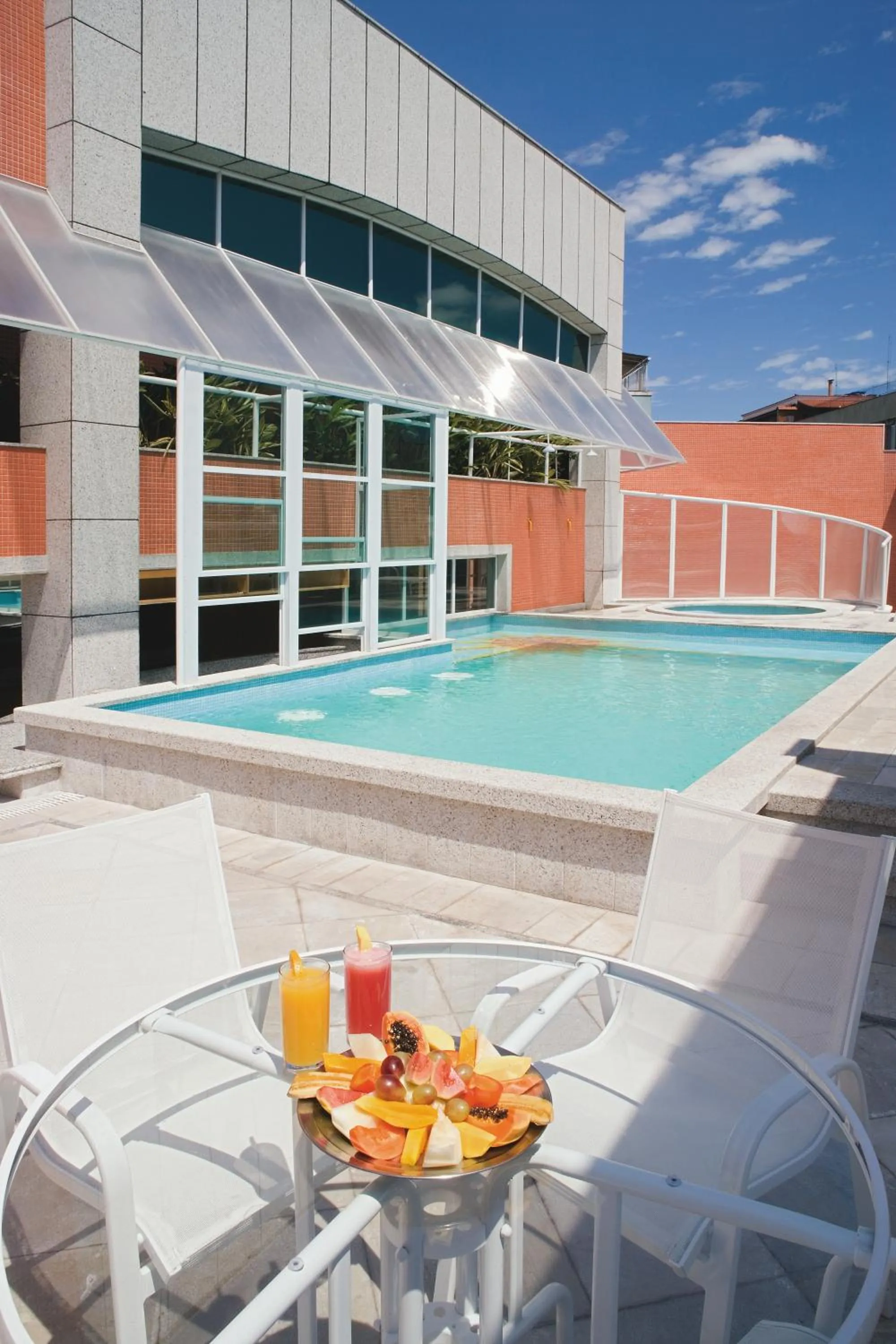 Swimming pool in Scorial Rio Hotel