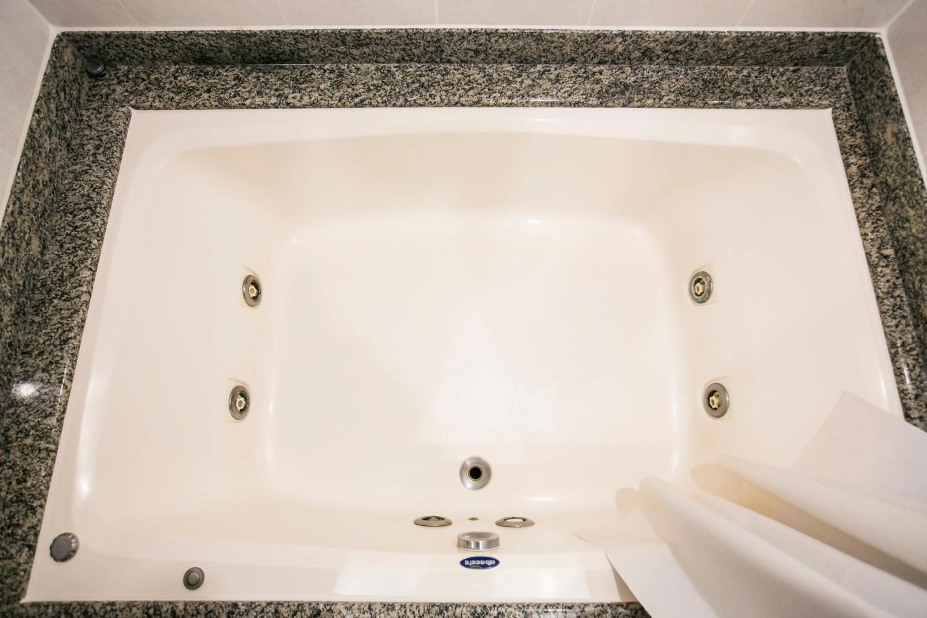 Bathroom in Scorial Rio Hotel