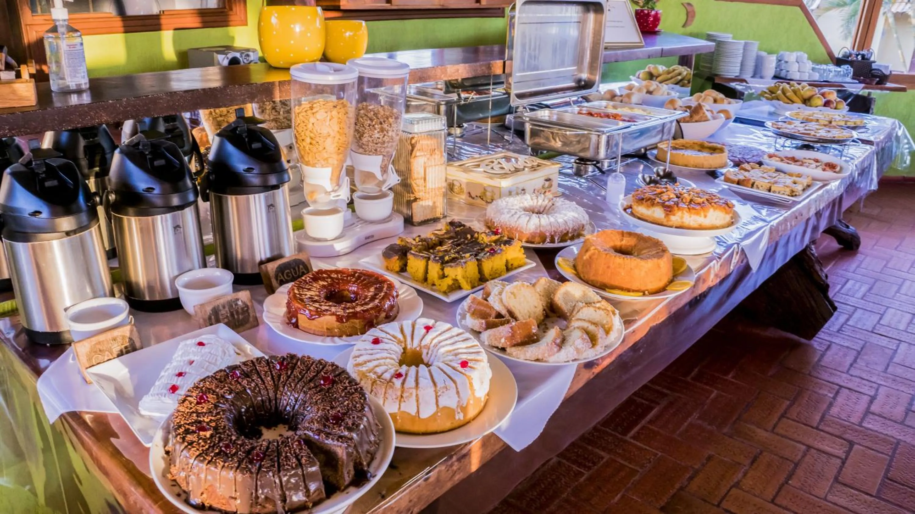 Breakfast in Hotel Pousada Arauna
