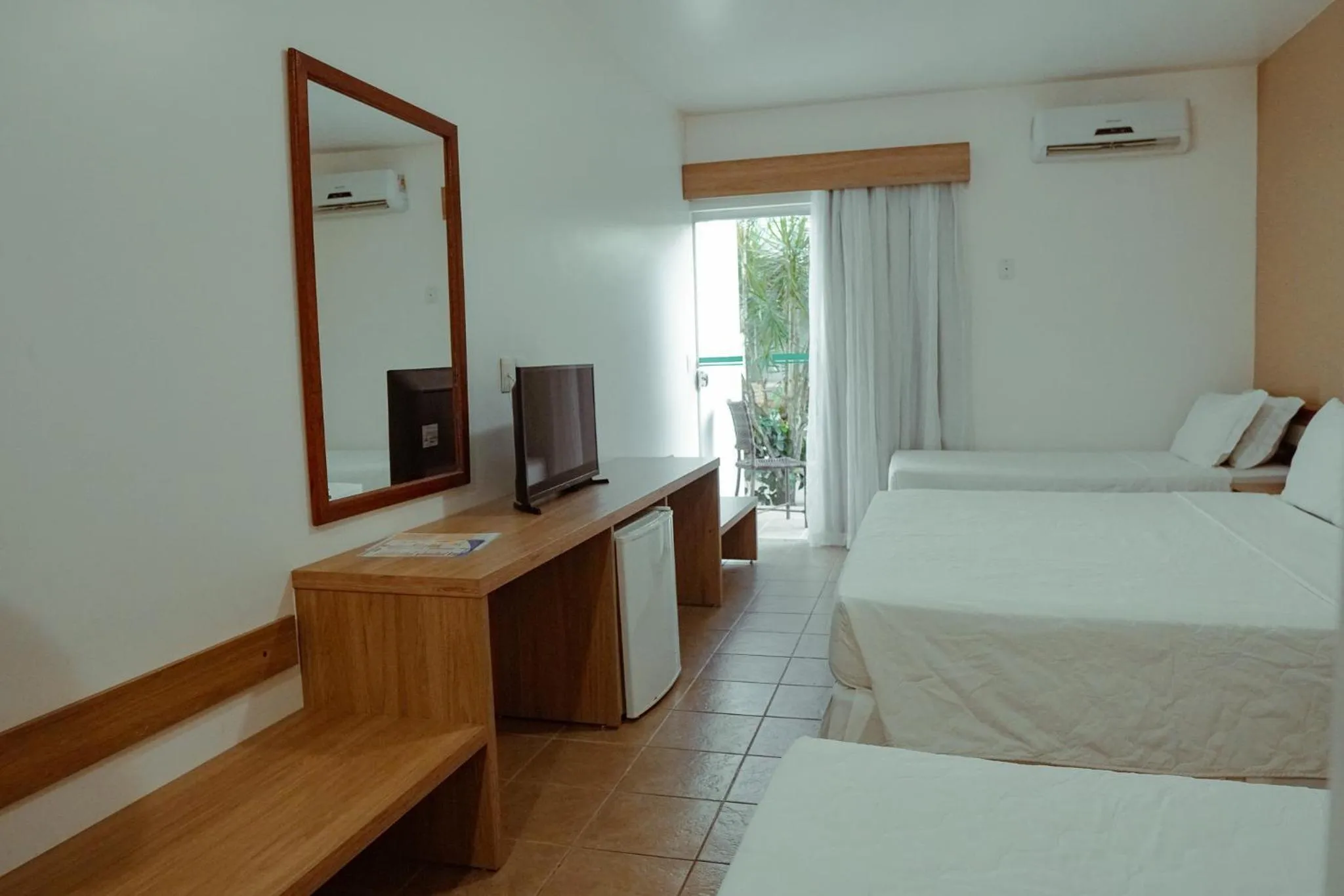 Bedroom, Bed in Sarana Praia Hotel