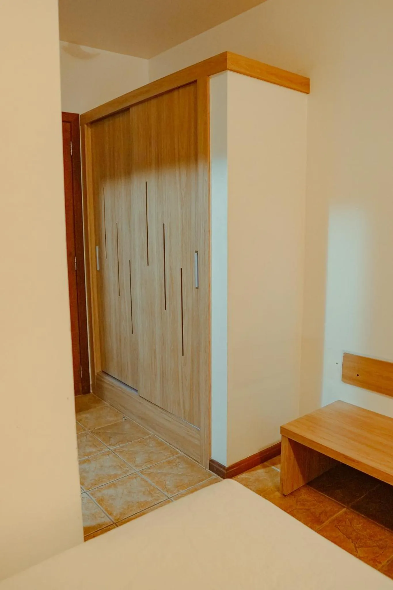 Bed in Sarana Praia Hotel