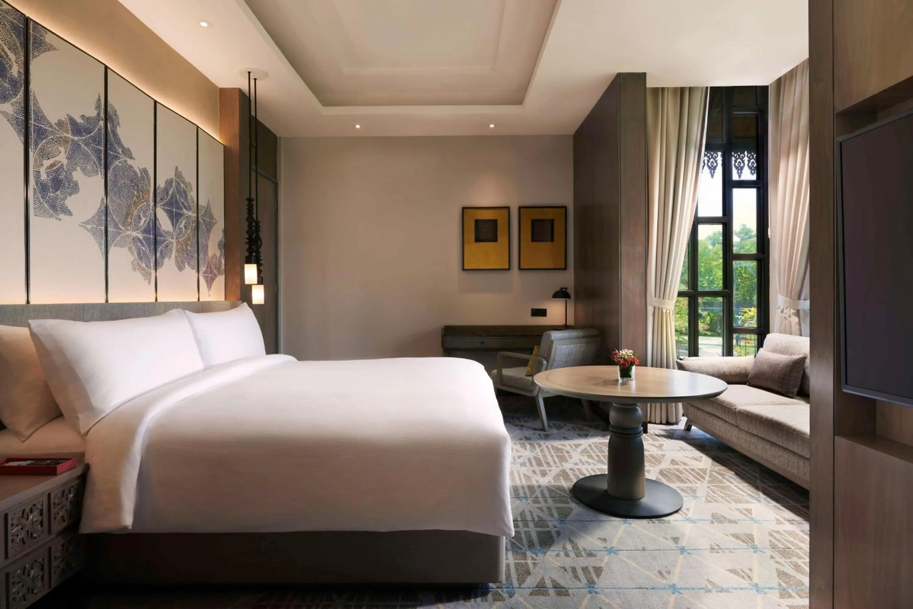 Bed in DoubleTree by Hilton Putrajaya Lakeside