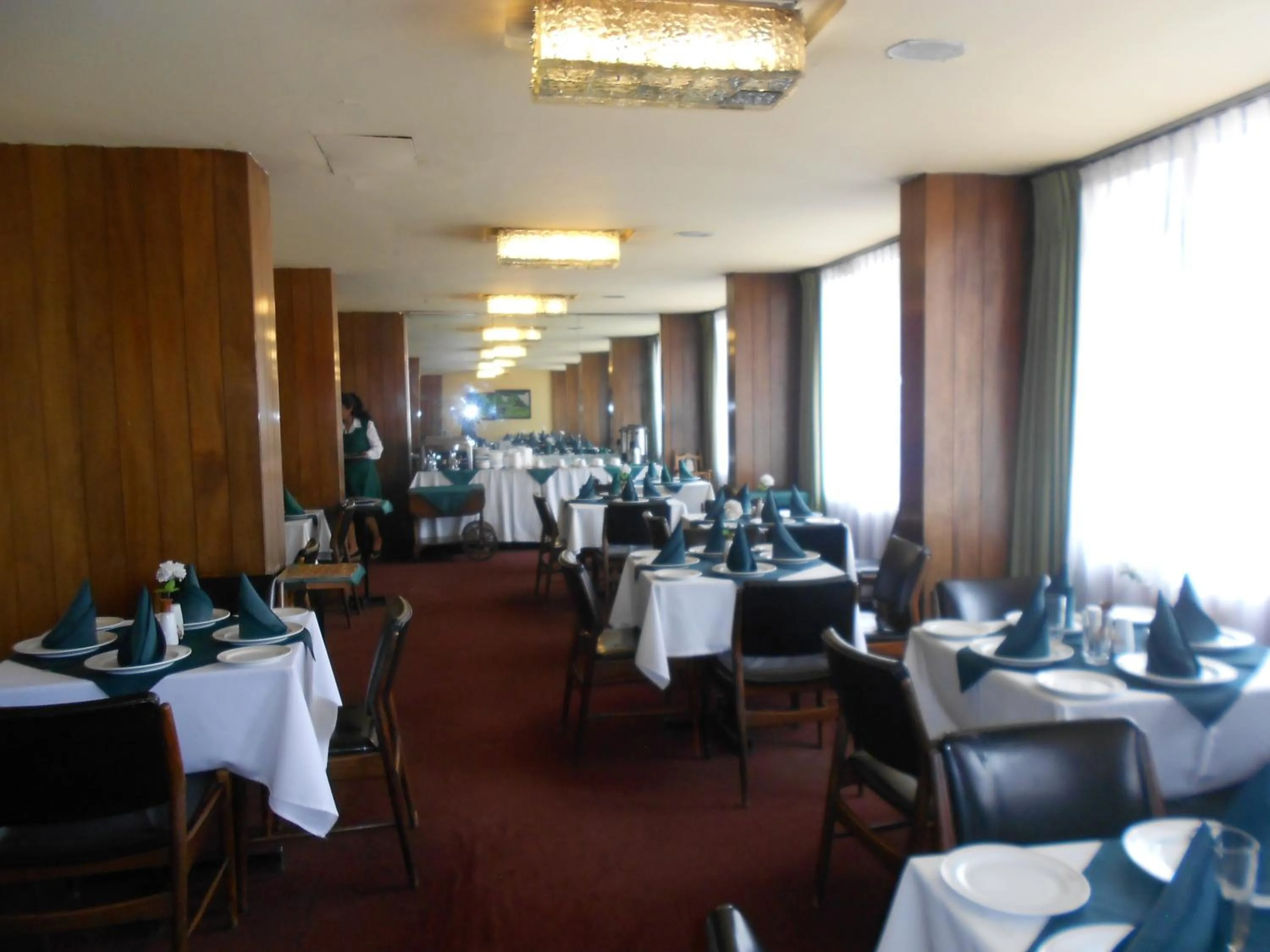 Restaurant/places to eat in Eldorado