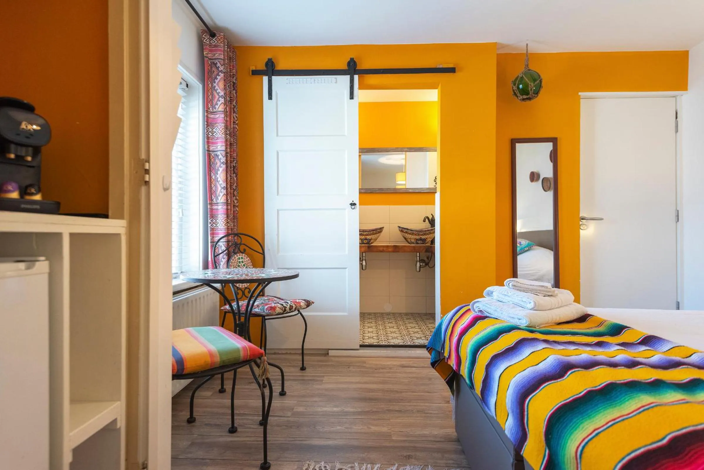 Bed in B&B Little Miss Sunshine