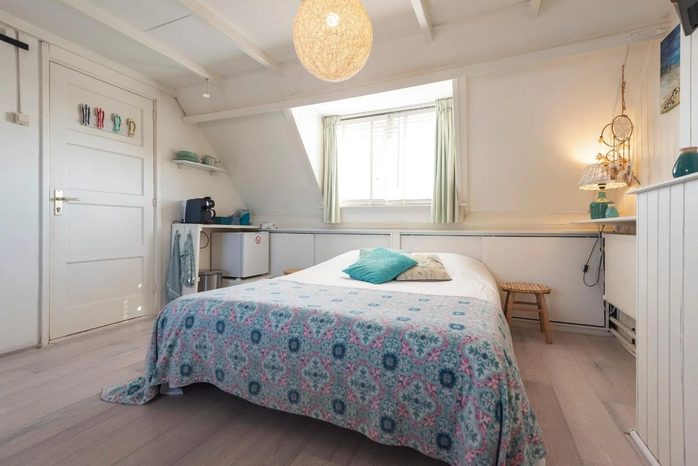 Bed in B&B Little Miss Sunshine