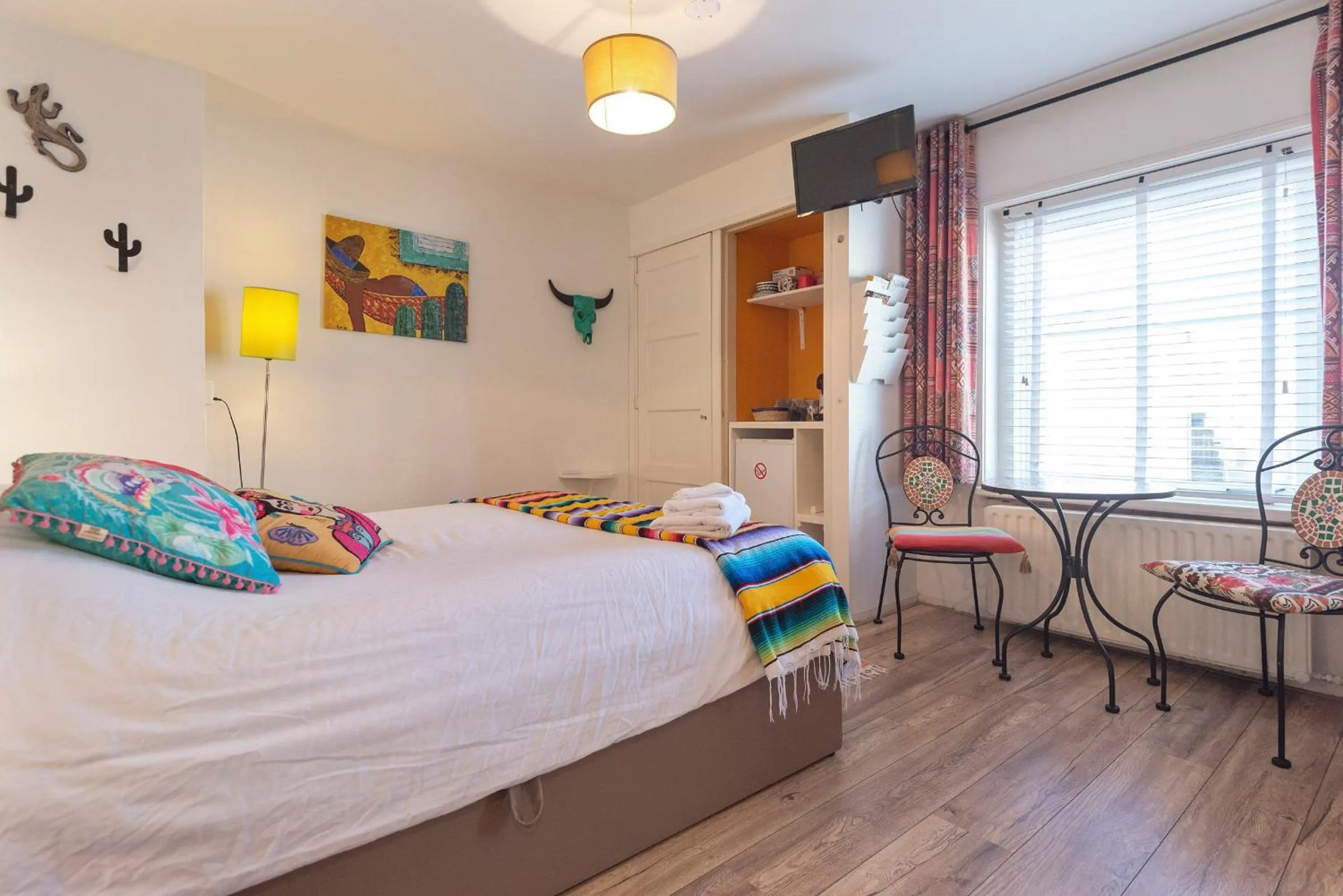 Bed in B&B Little Miss Sunshine