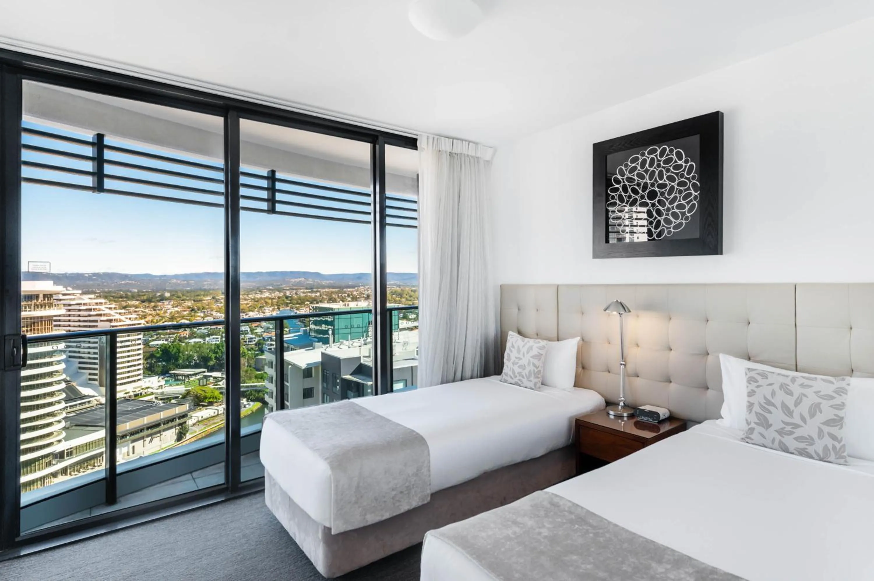Premium Two-Bedroom Apartment with Ocean View - Weekly Housekeeping in Peppers Broadbeach