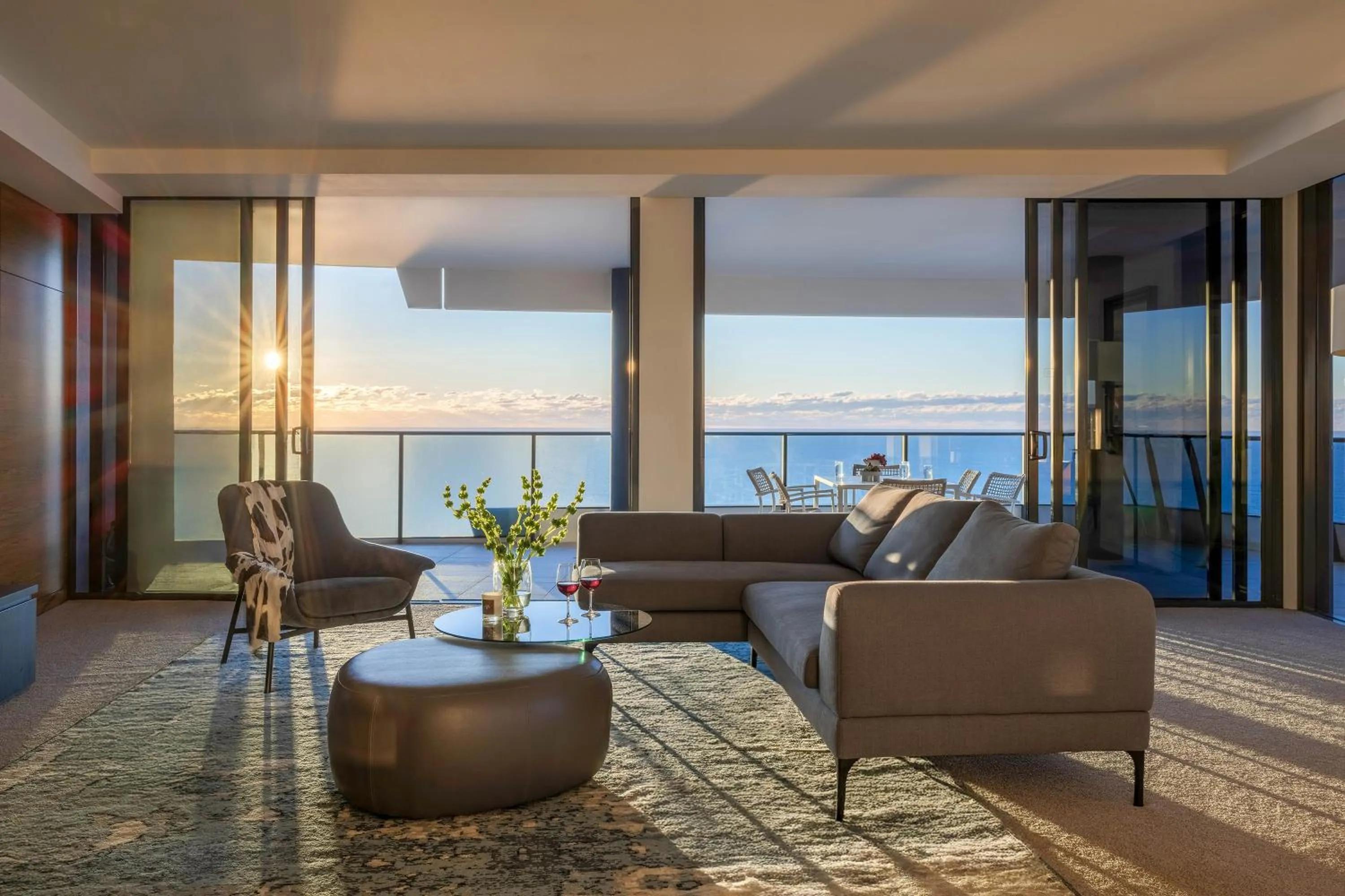 Living room in Peppers Broadbeach