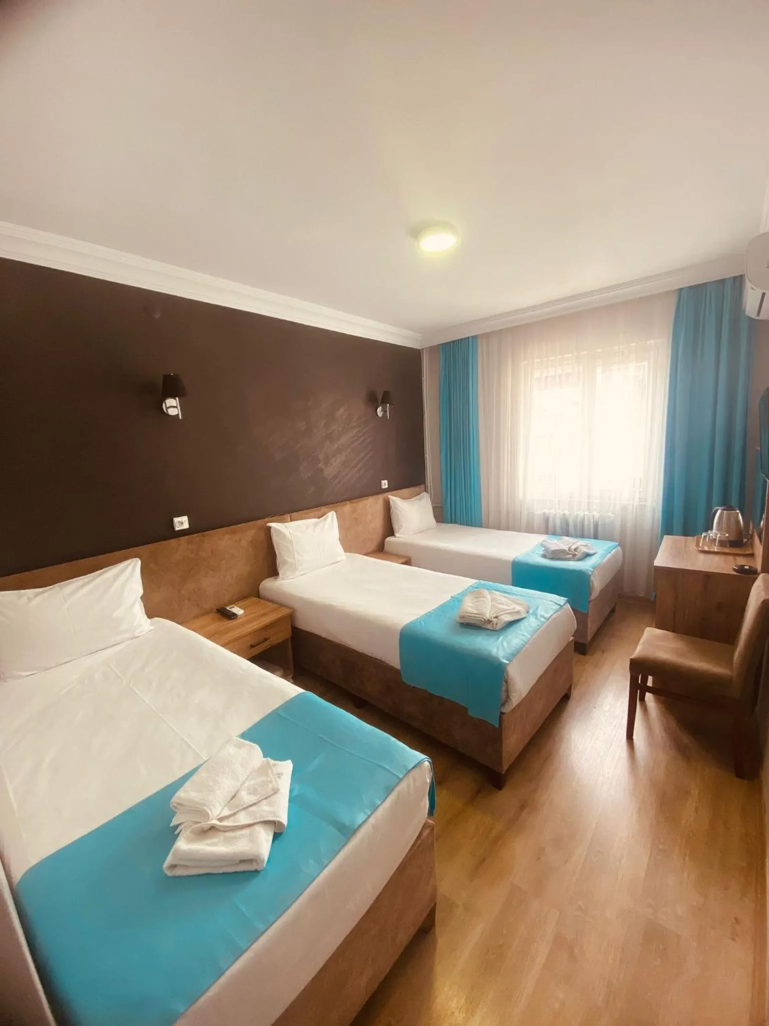 Photo of the whole room, Bed in Malkoç Hotel