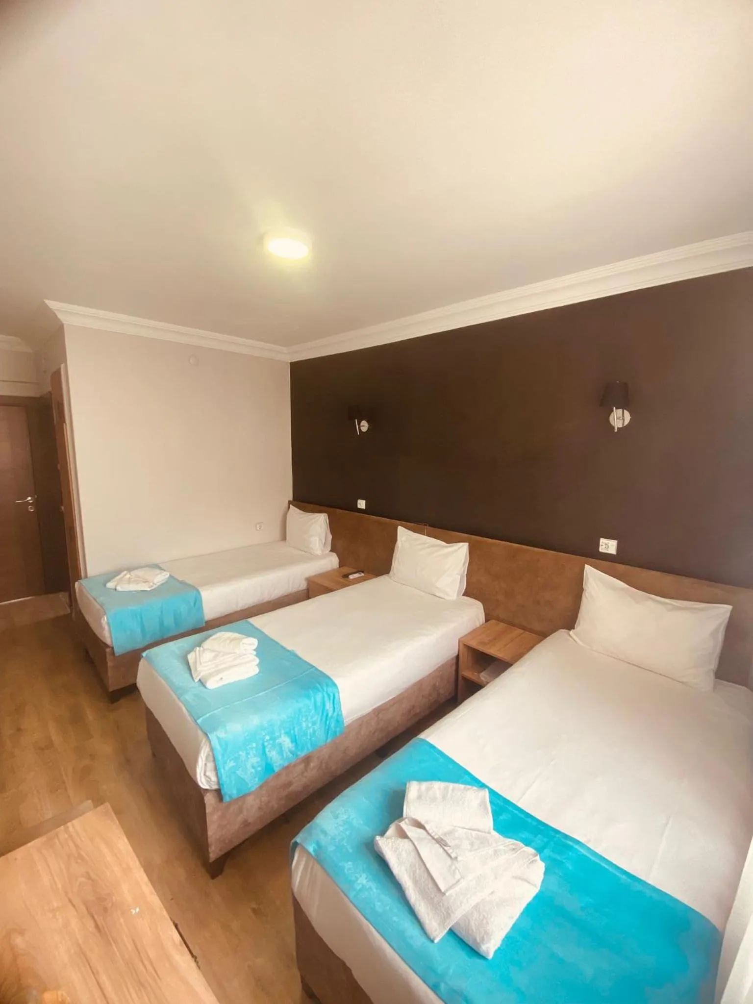 Photo of the whole room, Bed in Malkoç Hotel