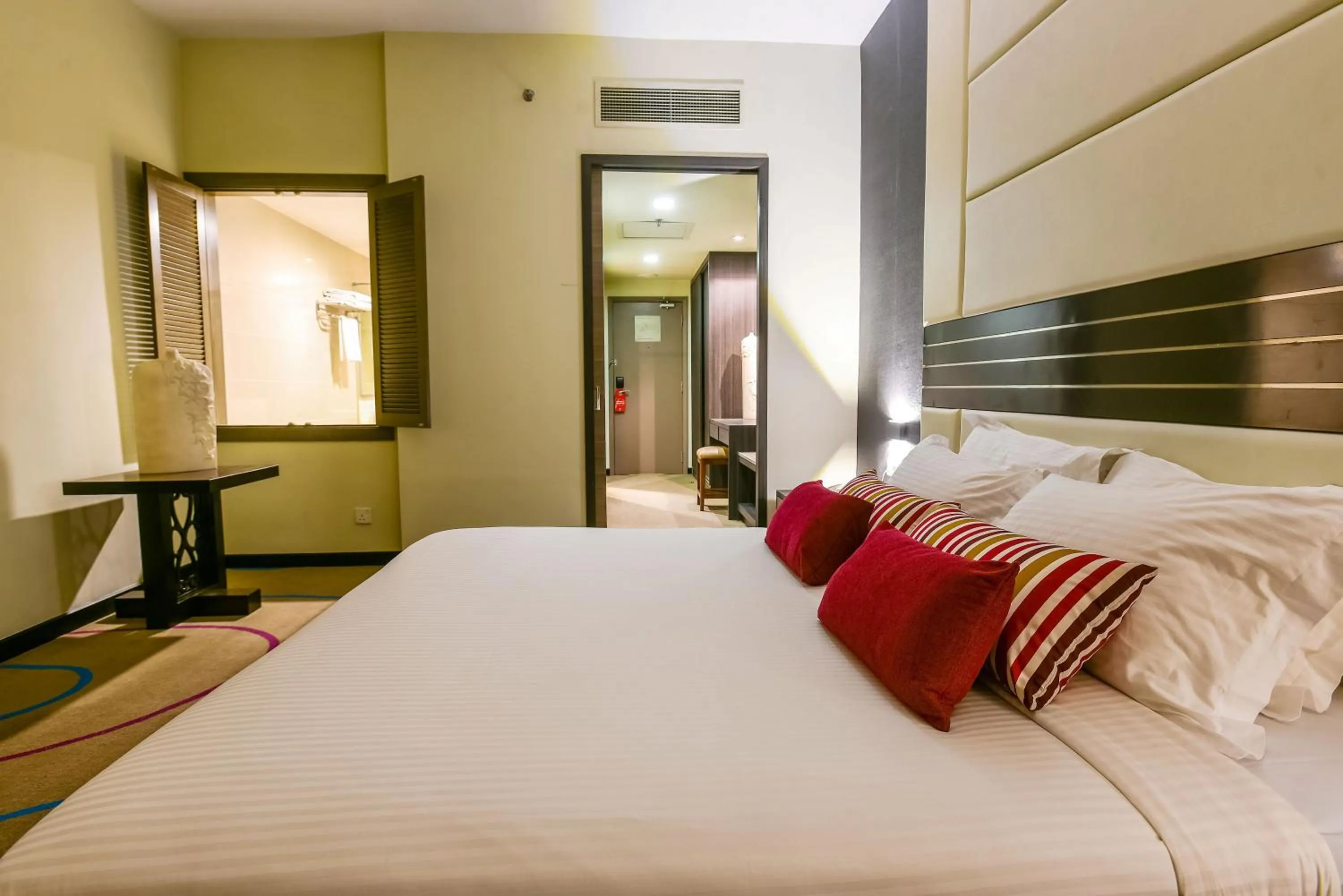 Photo of the whole room, Bed in Premiere Hotel - Complimentary Shuttle to Klang Wholesale Market