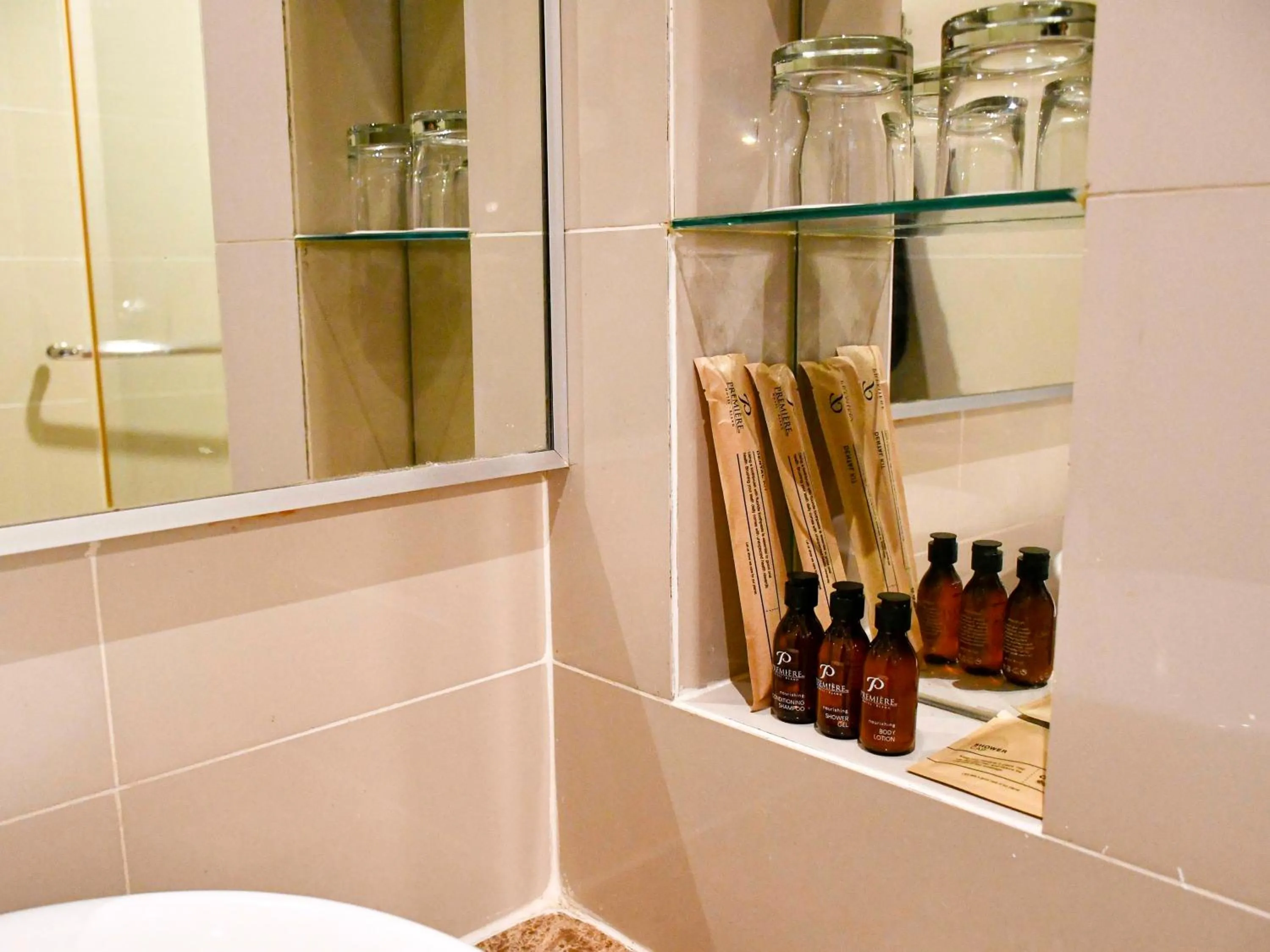 Premiere Hotel - Complimentary Shuttle to Klang Wholesale Market