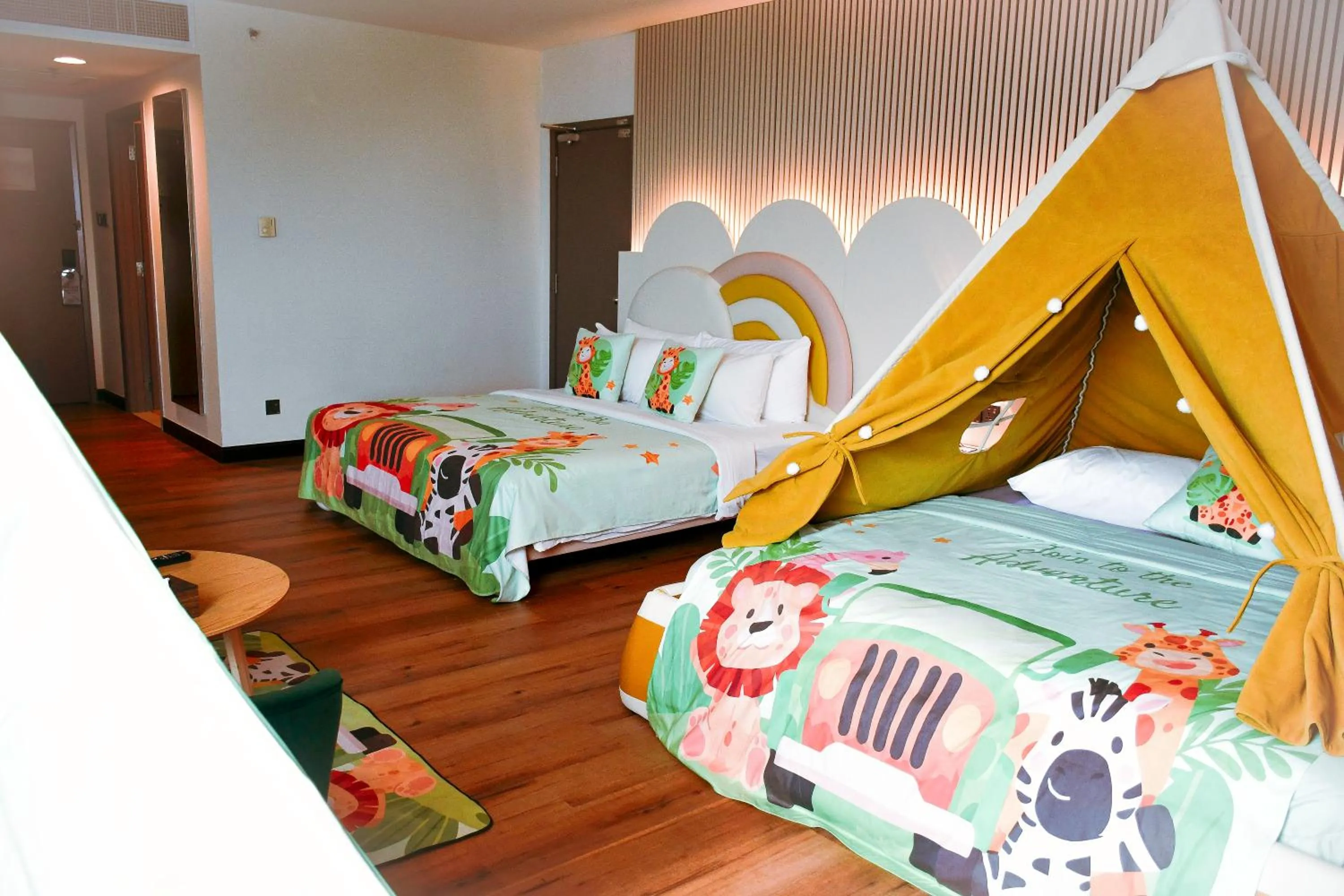 Bed in Premiere Hotel - Complimentary Shuttle to Klang Wholesale Market