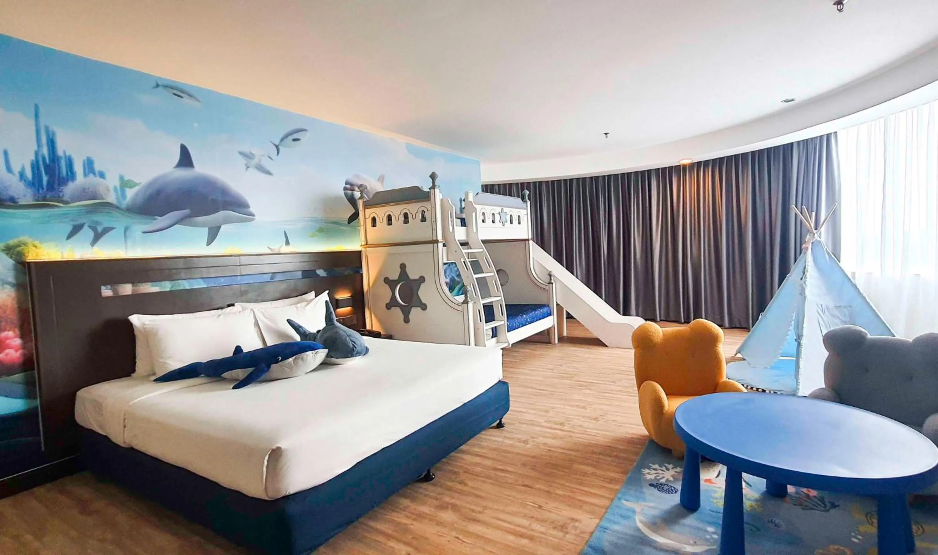 Bed in Premiere Hotel - Complimentary Shuttle to Klang Wholesale Market