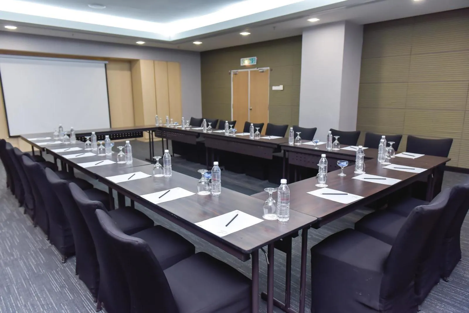 Meeting/conference room in Premiere Hotel - Complimentary Shuttle to Klang Wholesale Market