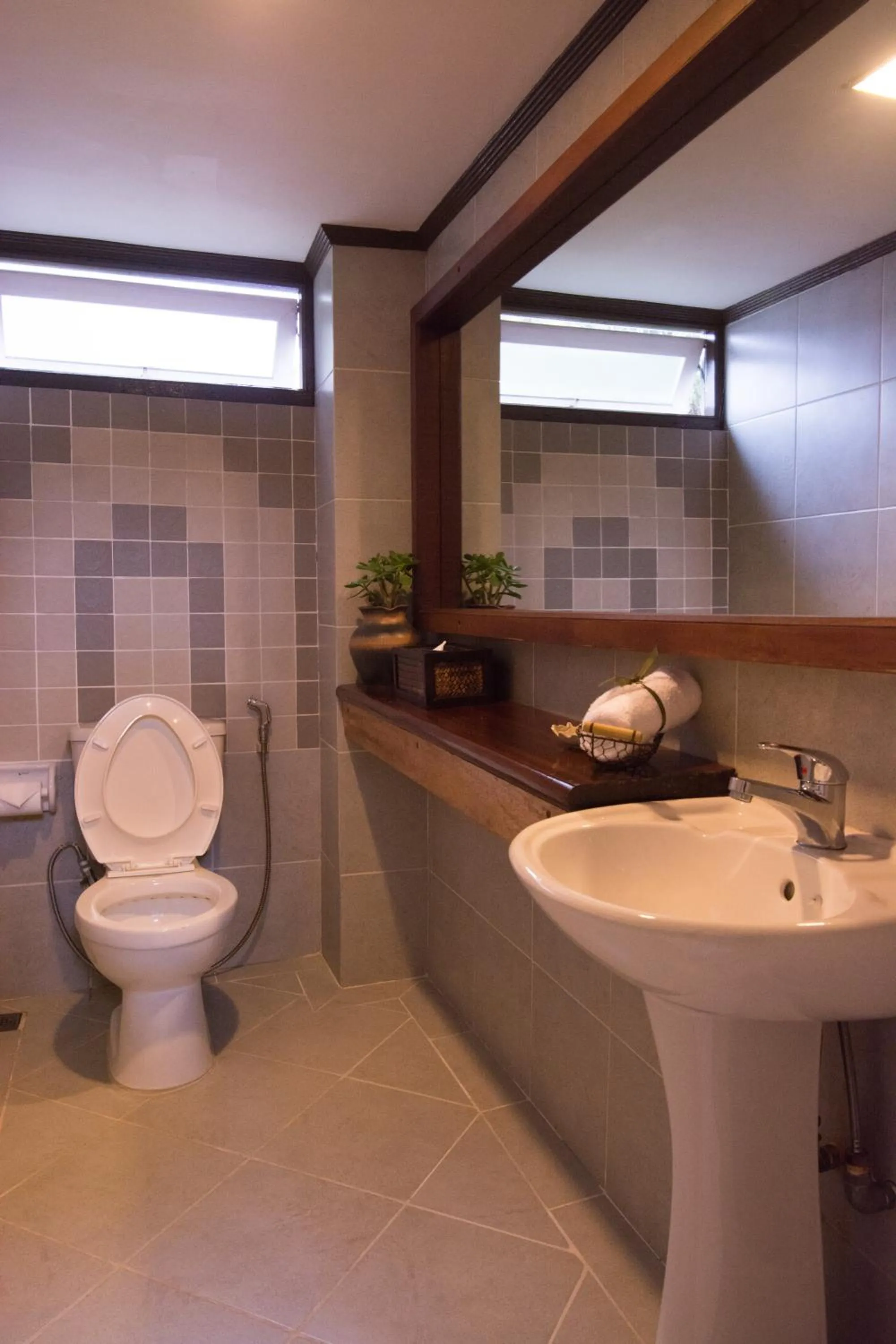 Toilet in Sutera Sanctuary Lodges At Kinabalu Park