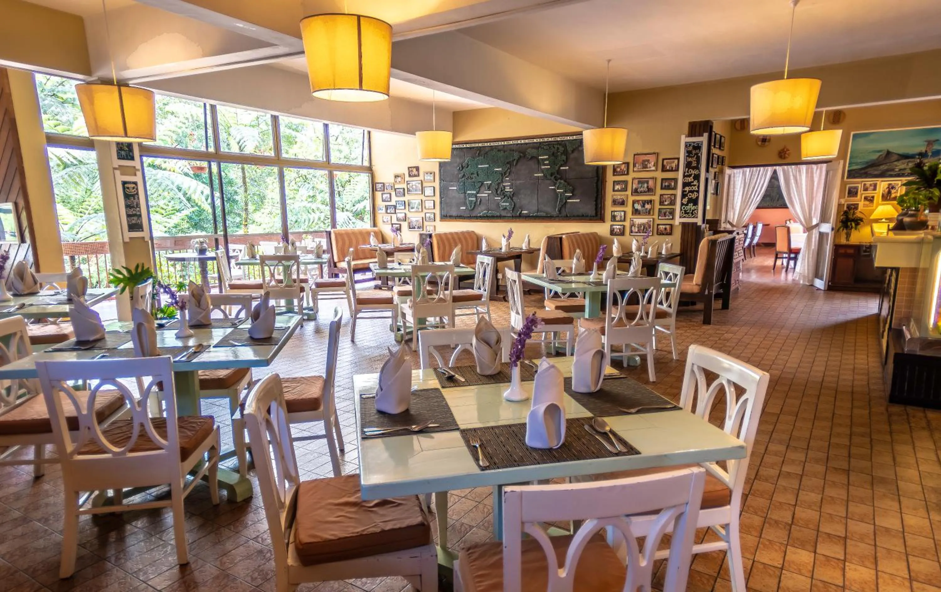 Restaurant/places to eat in Sutera Sanctuary Lodges At Kinabalu Park