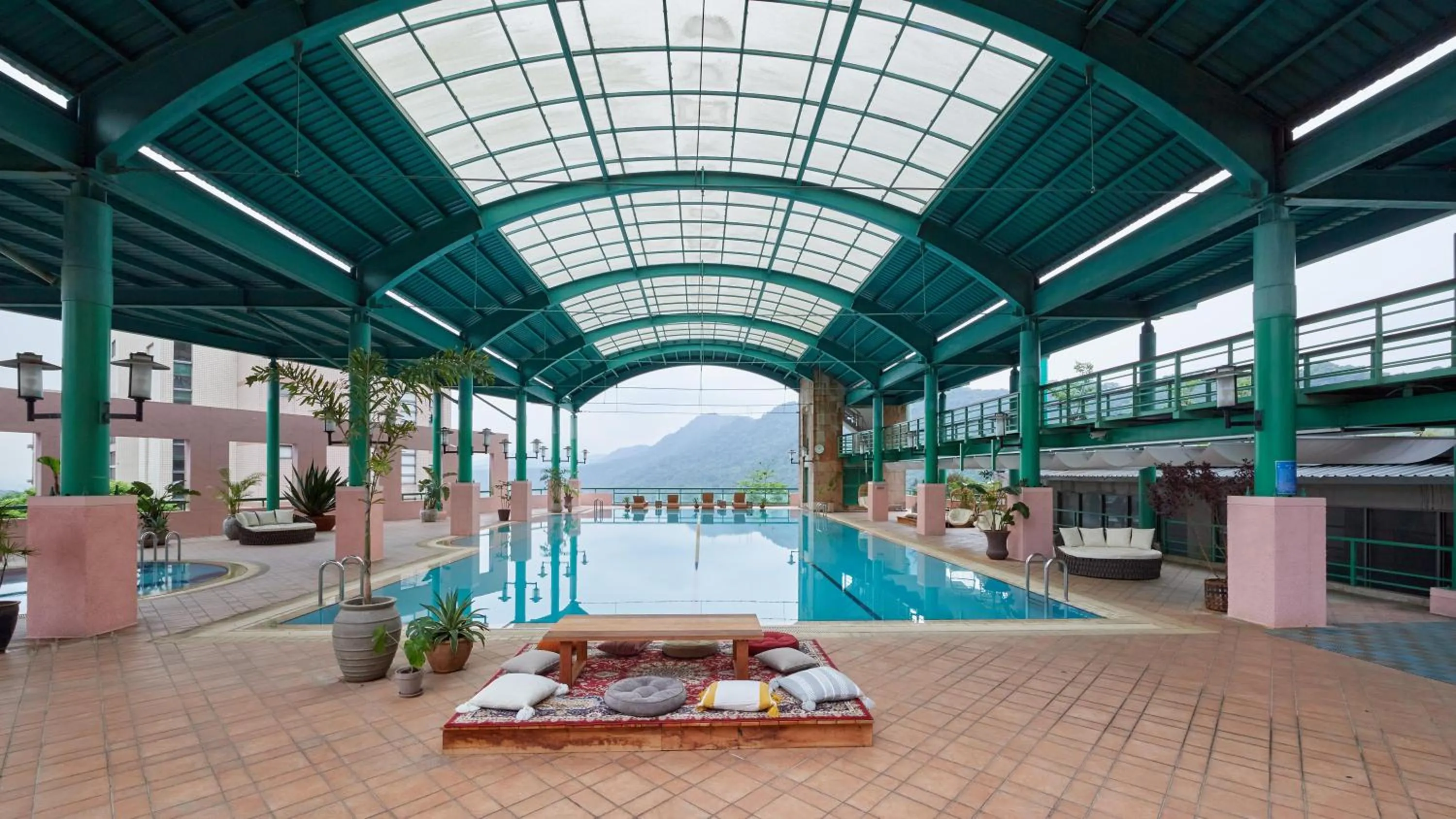 Swimming pool in Howard Lake Resort Shihmen Dam