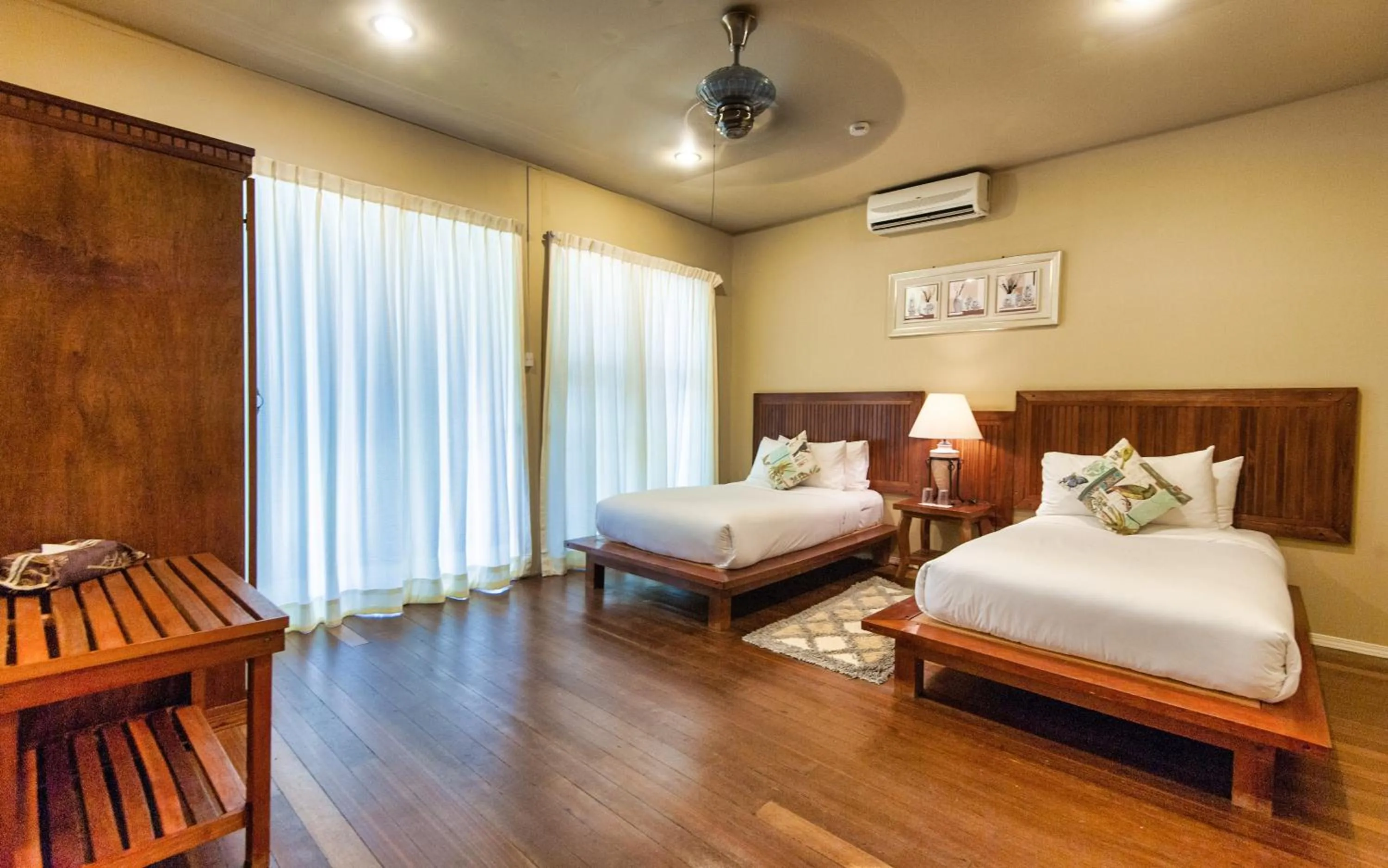 Bed in Sutera Sanctuary Lodges At Poring Hot Springs