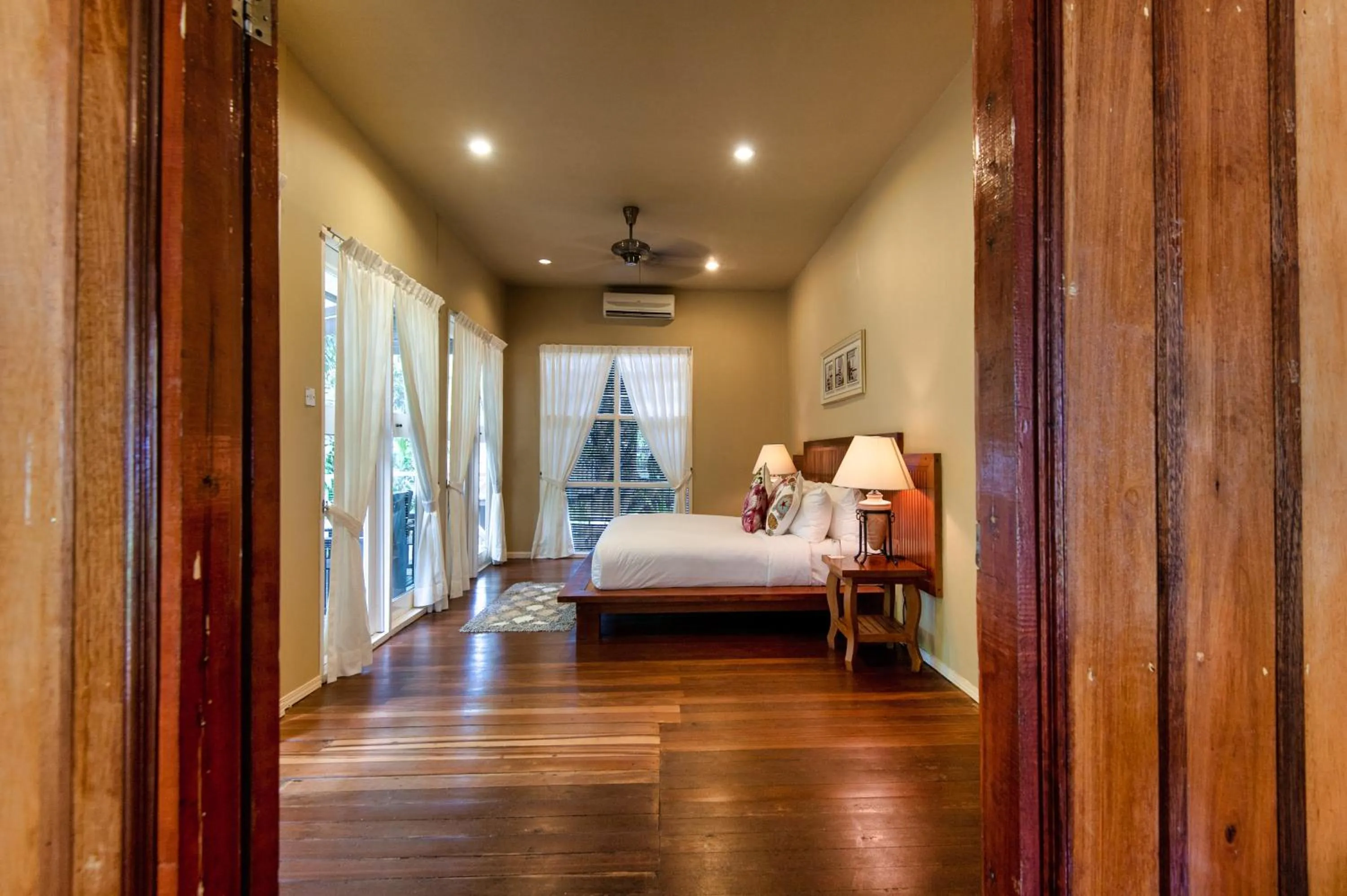 Bed in Sutera Sanctuary Lodges At Poring Hot Springs