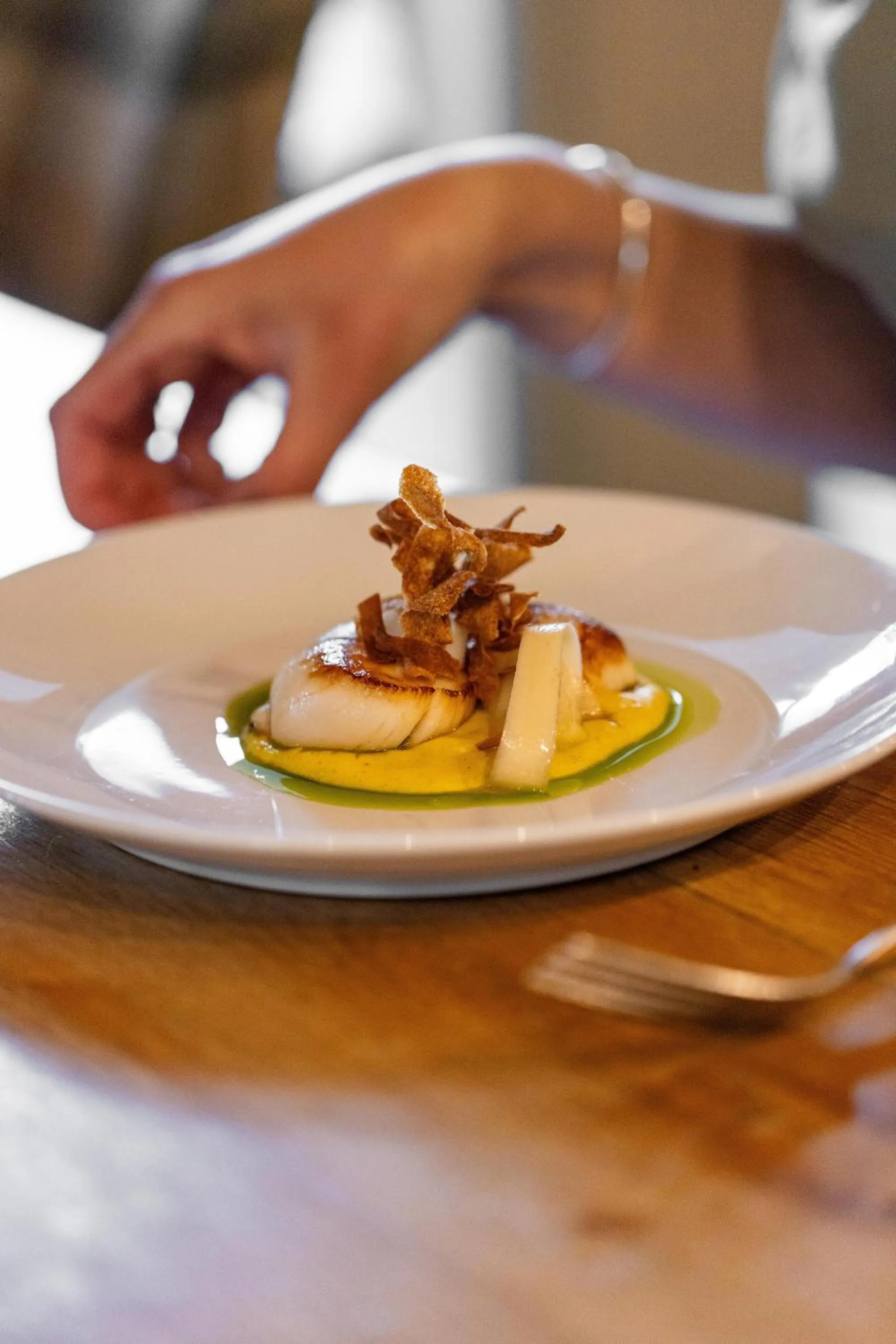 Restaurant/places to eat in Wingrove House