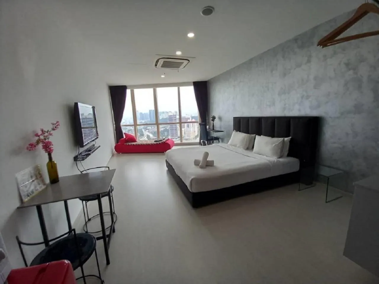 Bed in Pinnacle PJ @ Penguin Homes