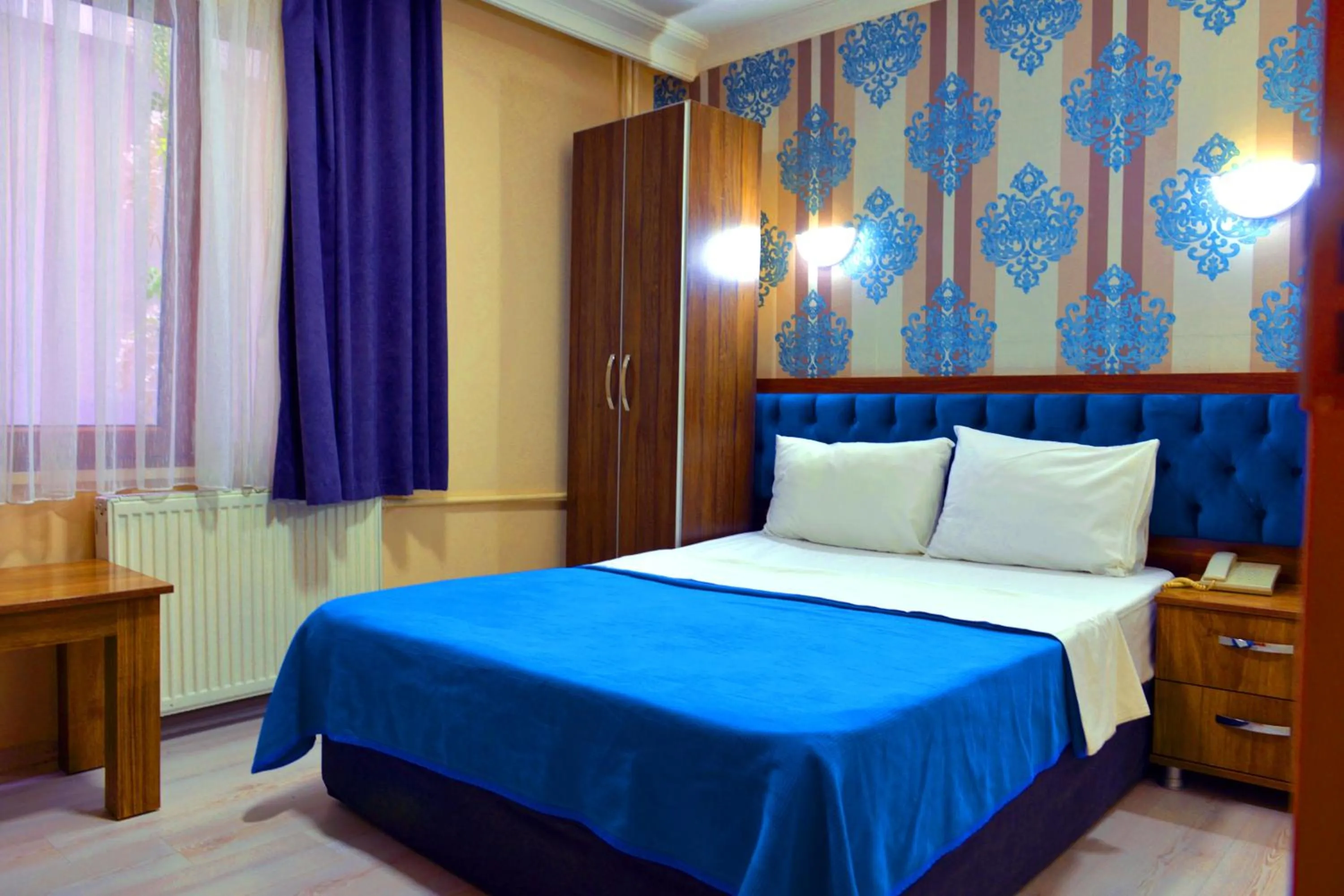 Other, Bed in Hotel Marina City