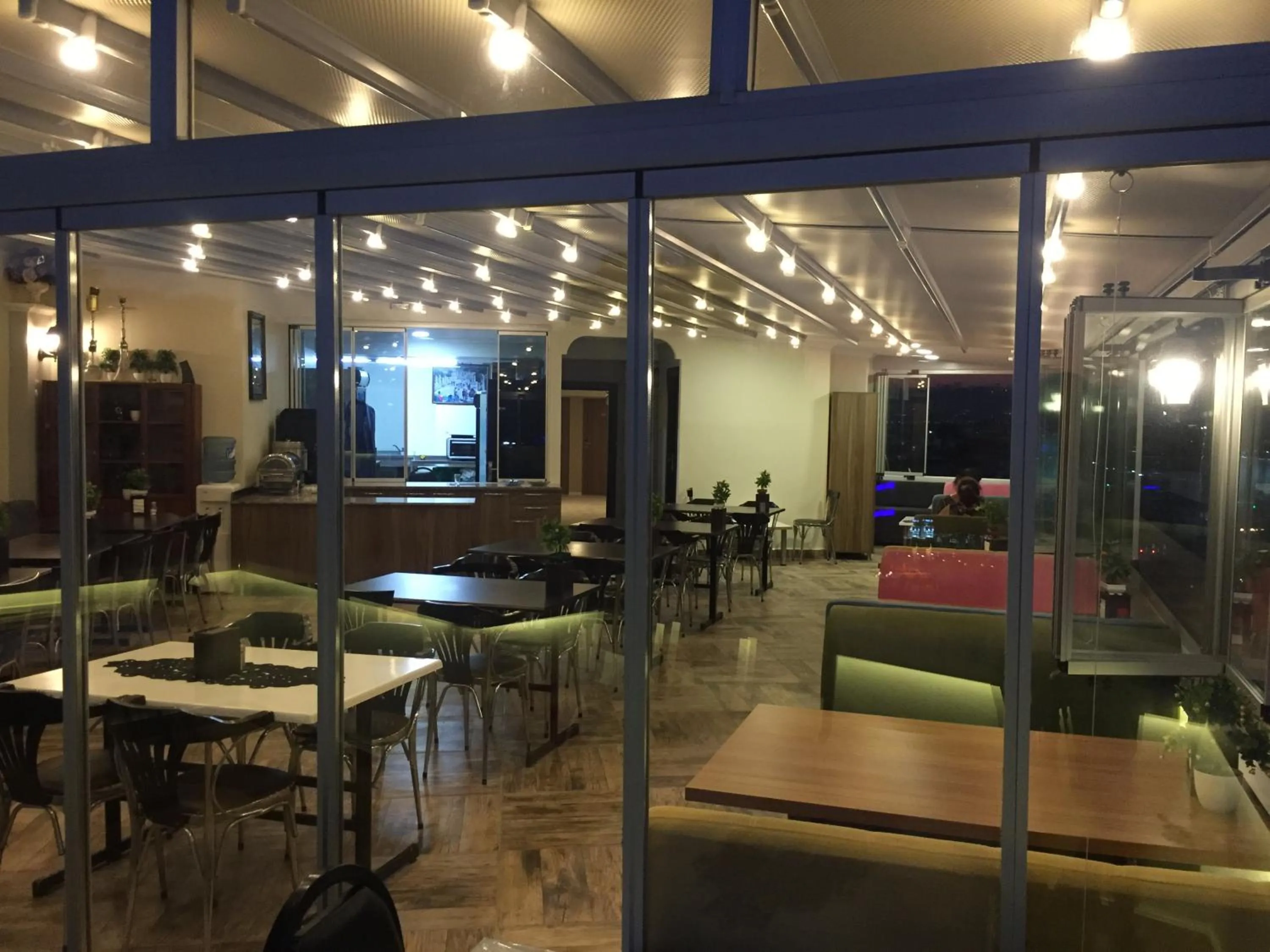 Food in Hotel Marina City