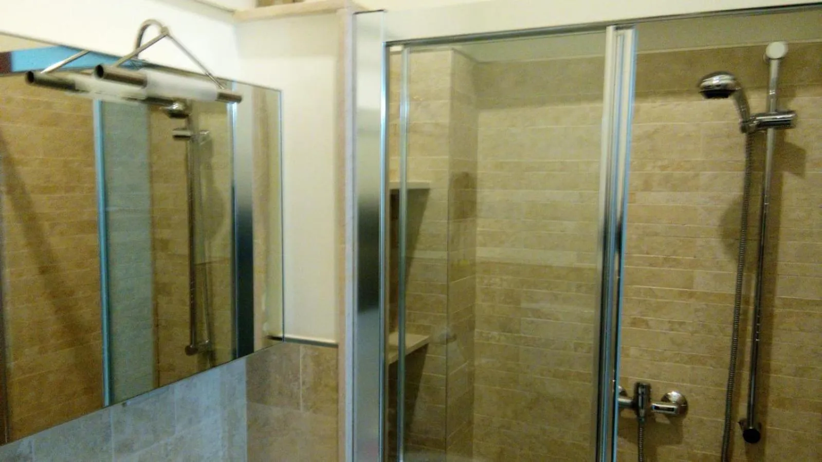 Photo of the whole room in Sister's love