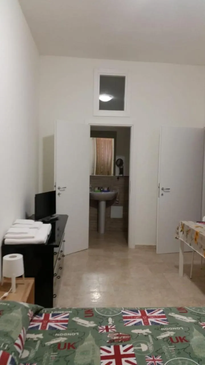 Photo of the whole room in Sister's love