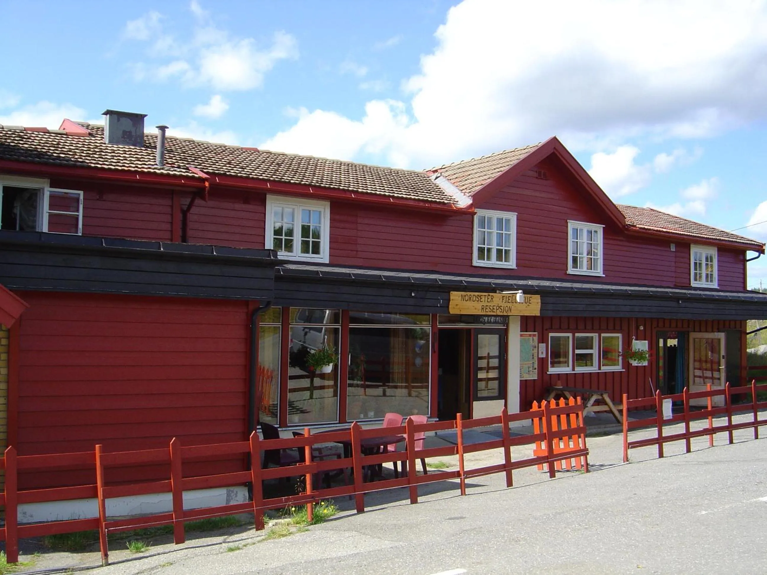 Facade/entrance in Lillehammer Fjellstue og Hytteutleie