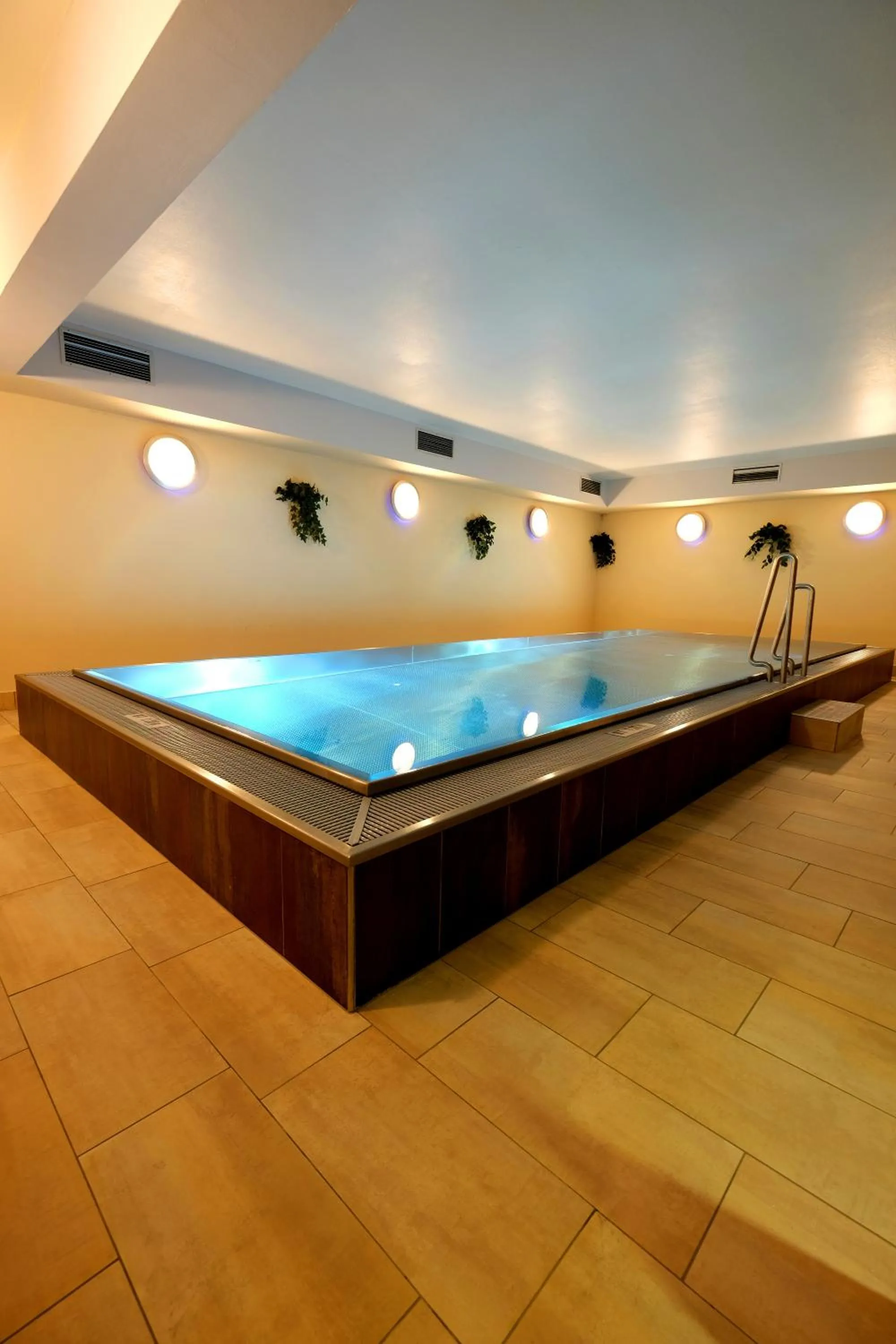 Area and facilities in Alpenhäuser Marcius