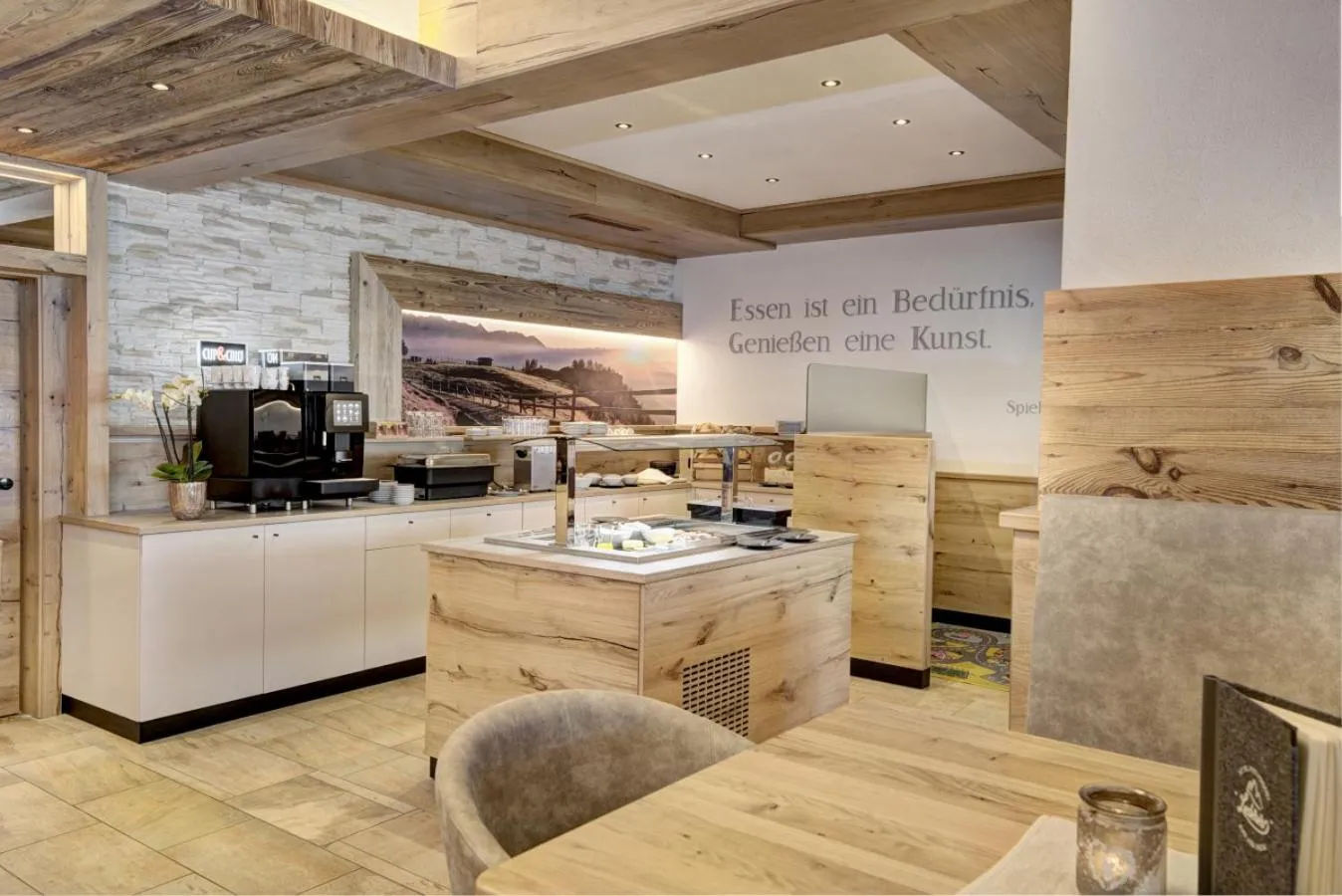 Buffet breakfast in Hotel-Restaurant Bike&Snow Lederer