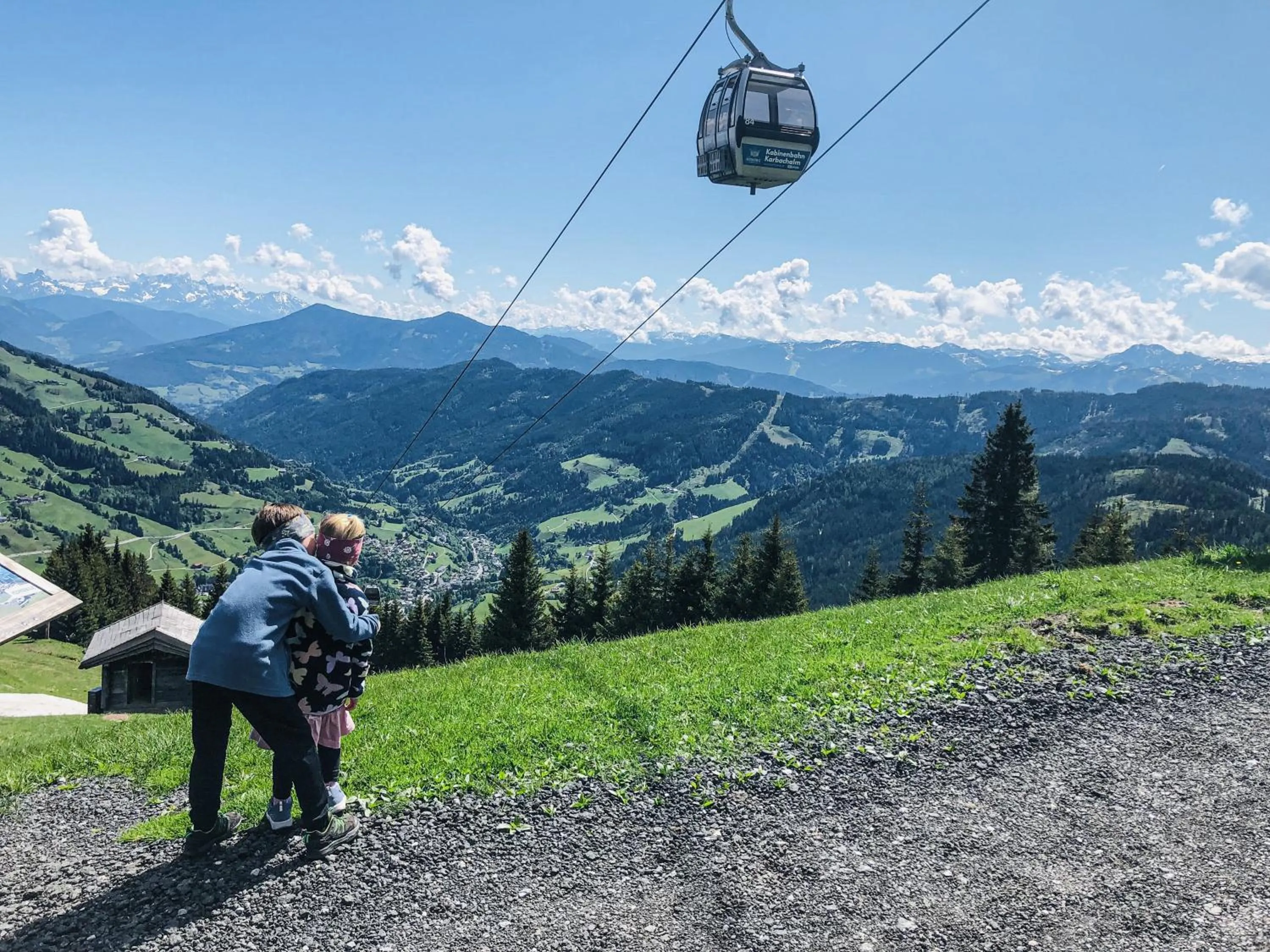 Family in Hotel-Restaurant Bike&Snow Lederer