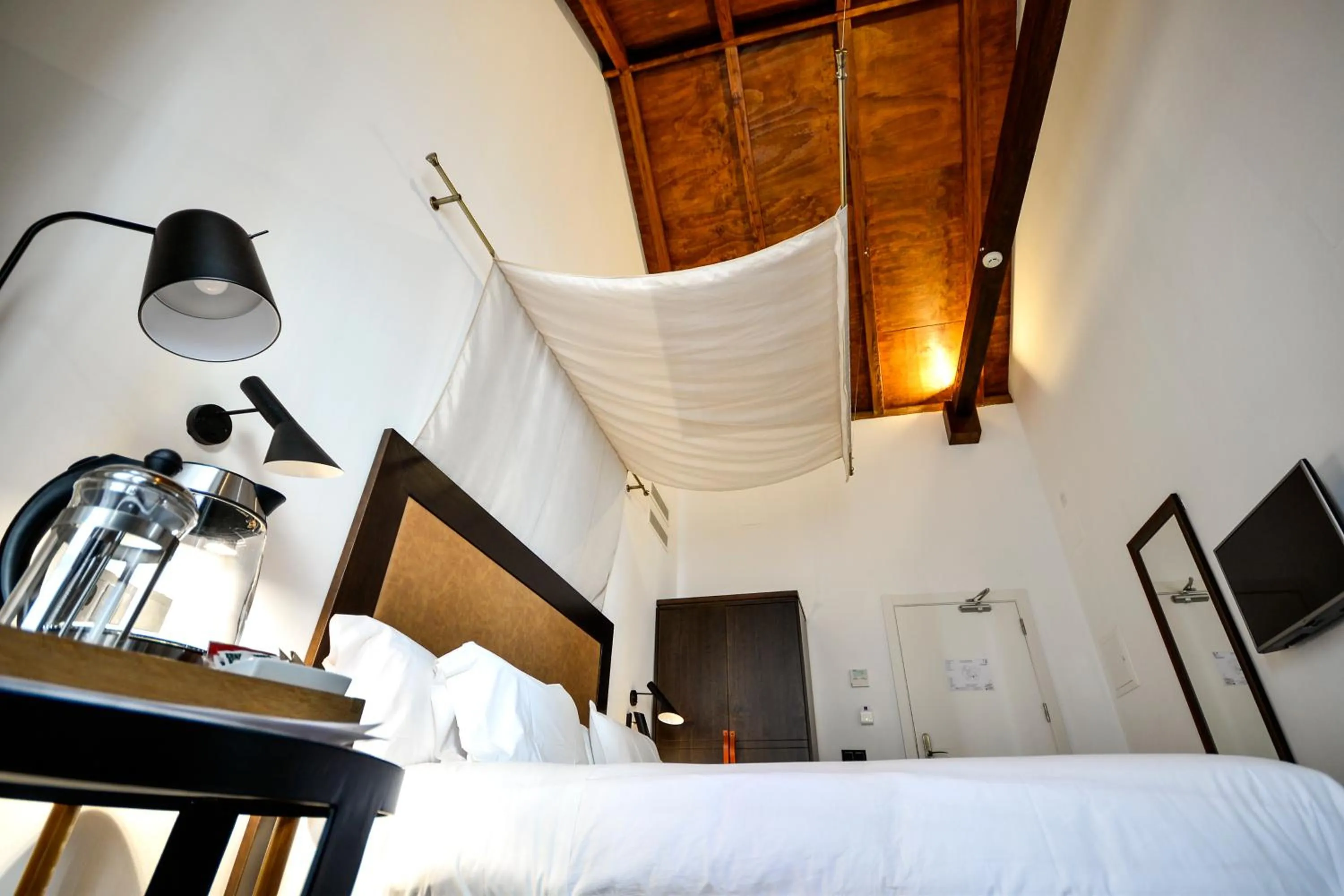 Bedroom, Bed in Legado Alcazar Hotel