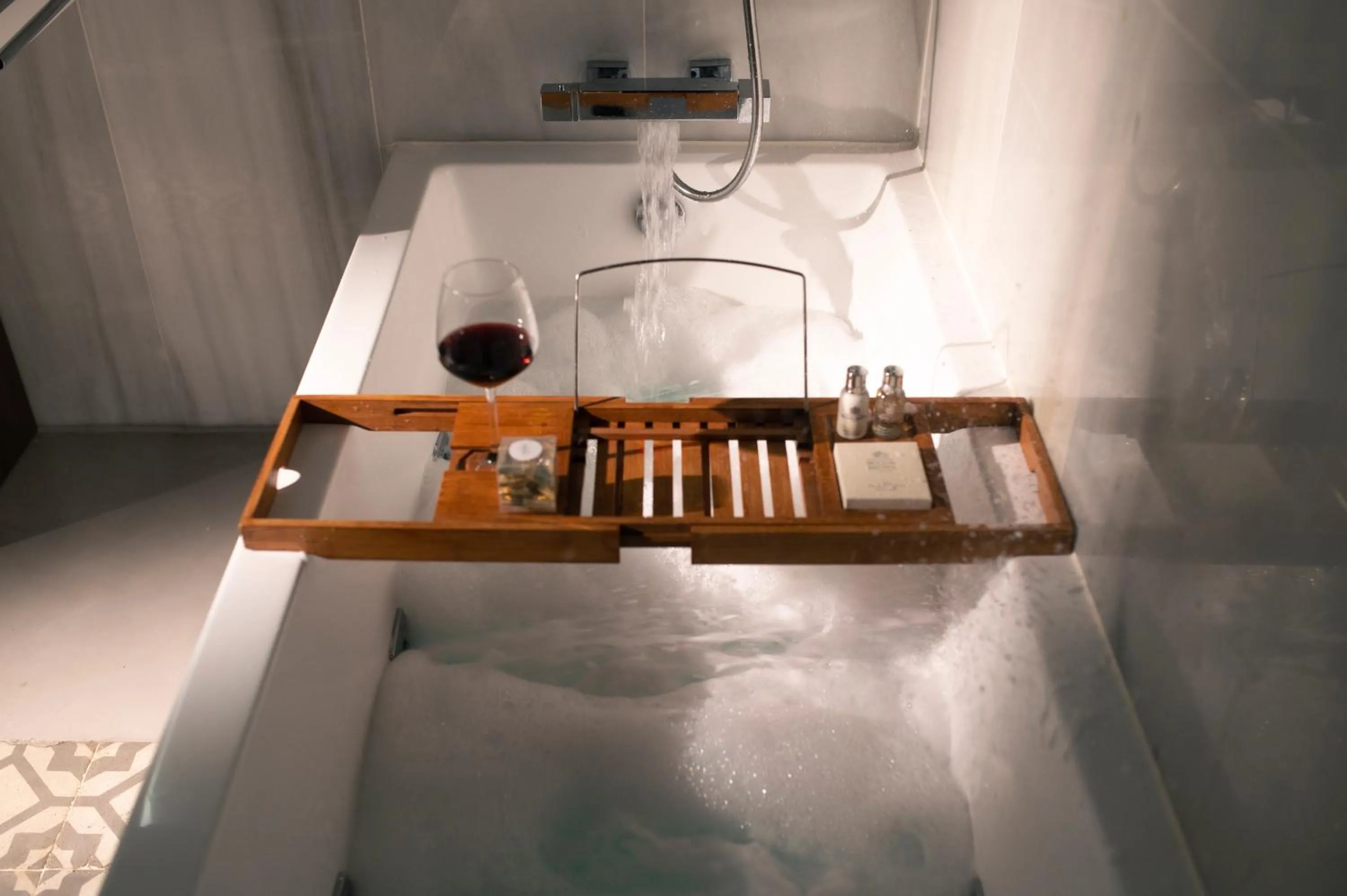 Bathroom in Legado Alcazar Hotel