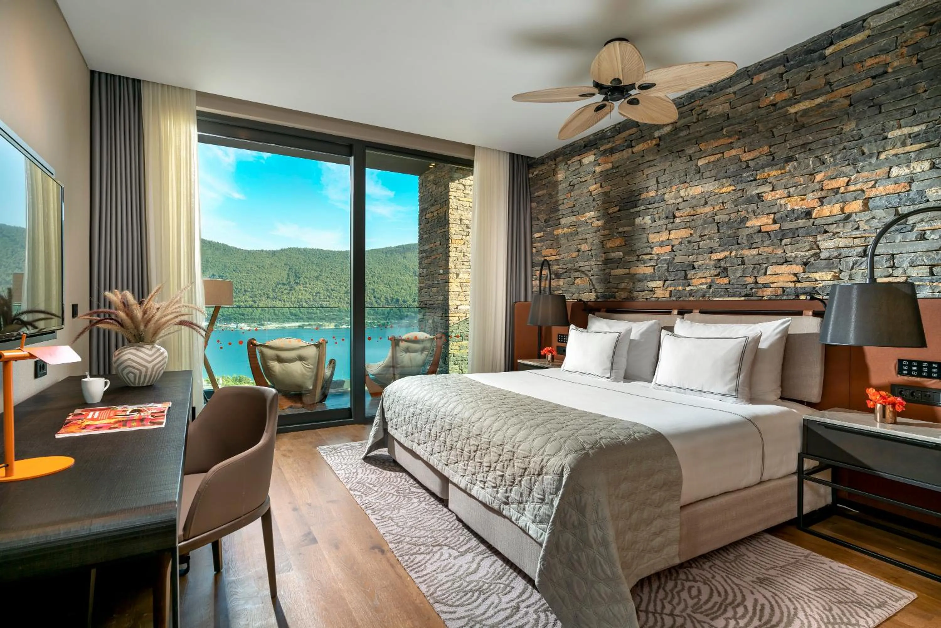 Bedroom, Bed in Lujo Hotel Bodrum