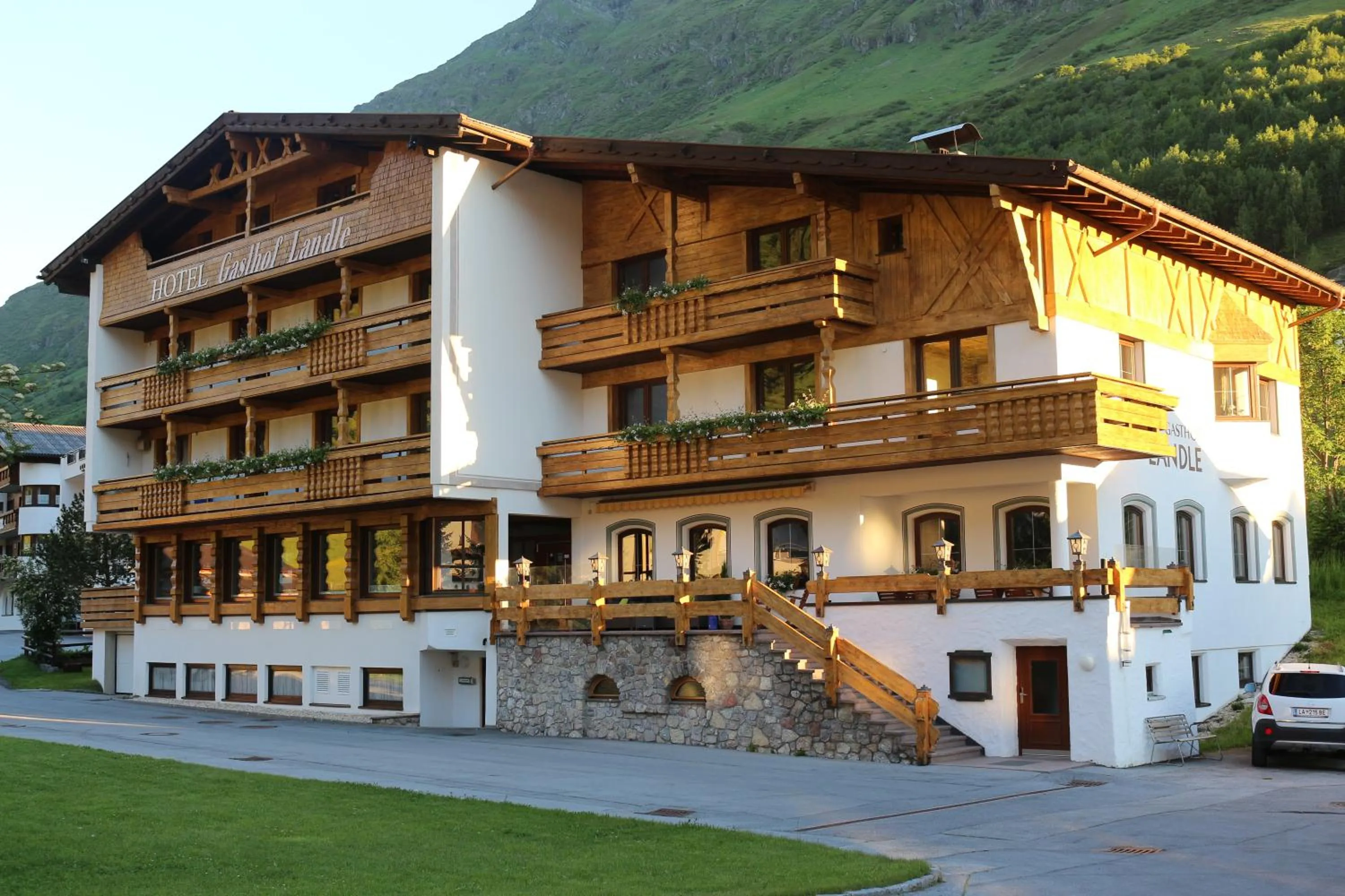 Facade/entrance in Hotel Landle