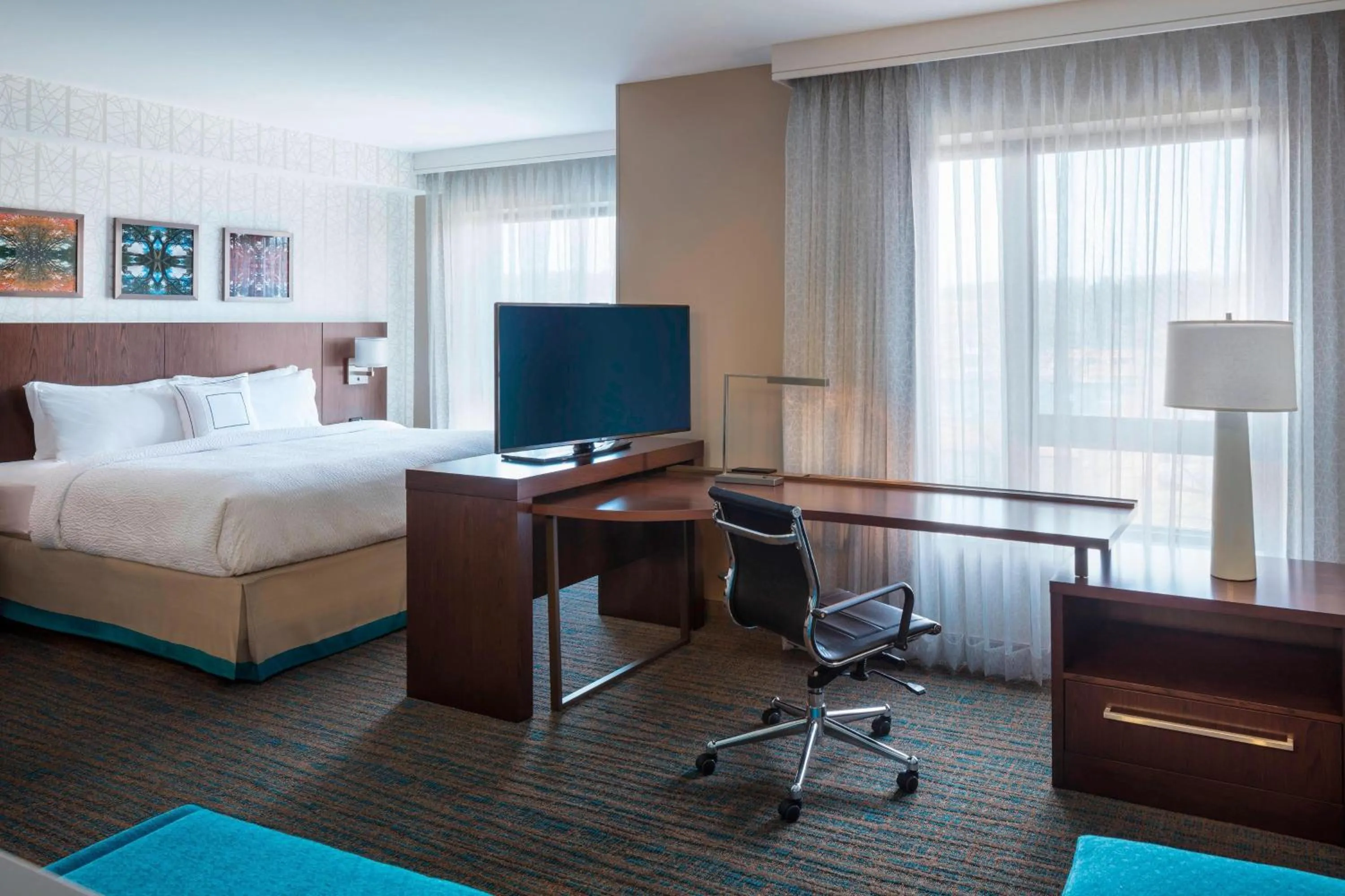 Photo of the whole room, Bed in Residence Inn by Marriott Boston Burlington