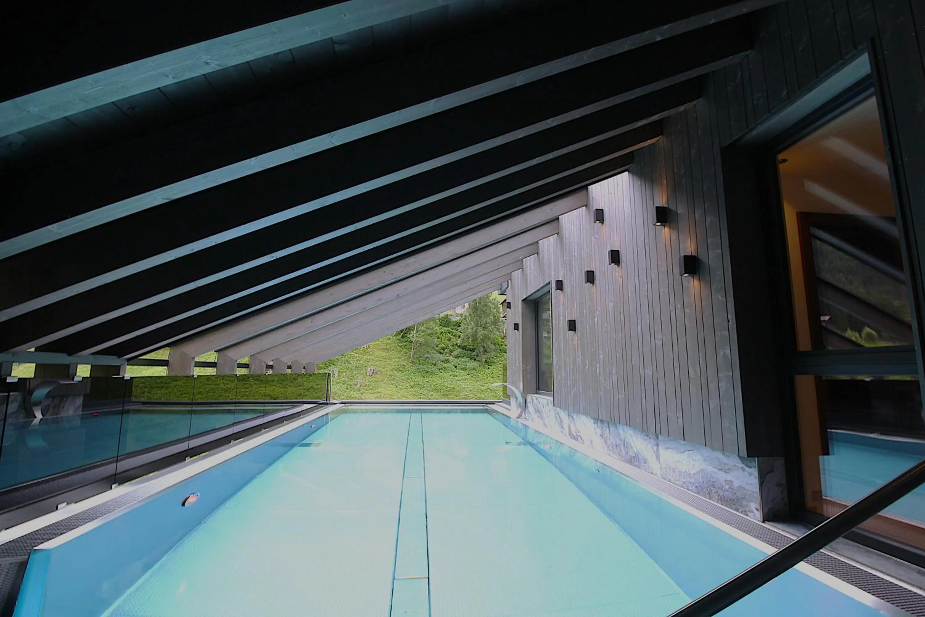 Pool view in Hotel Höllroah