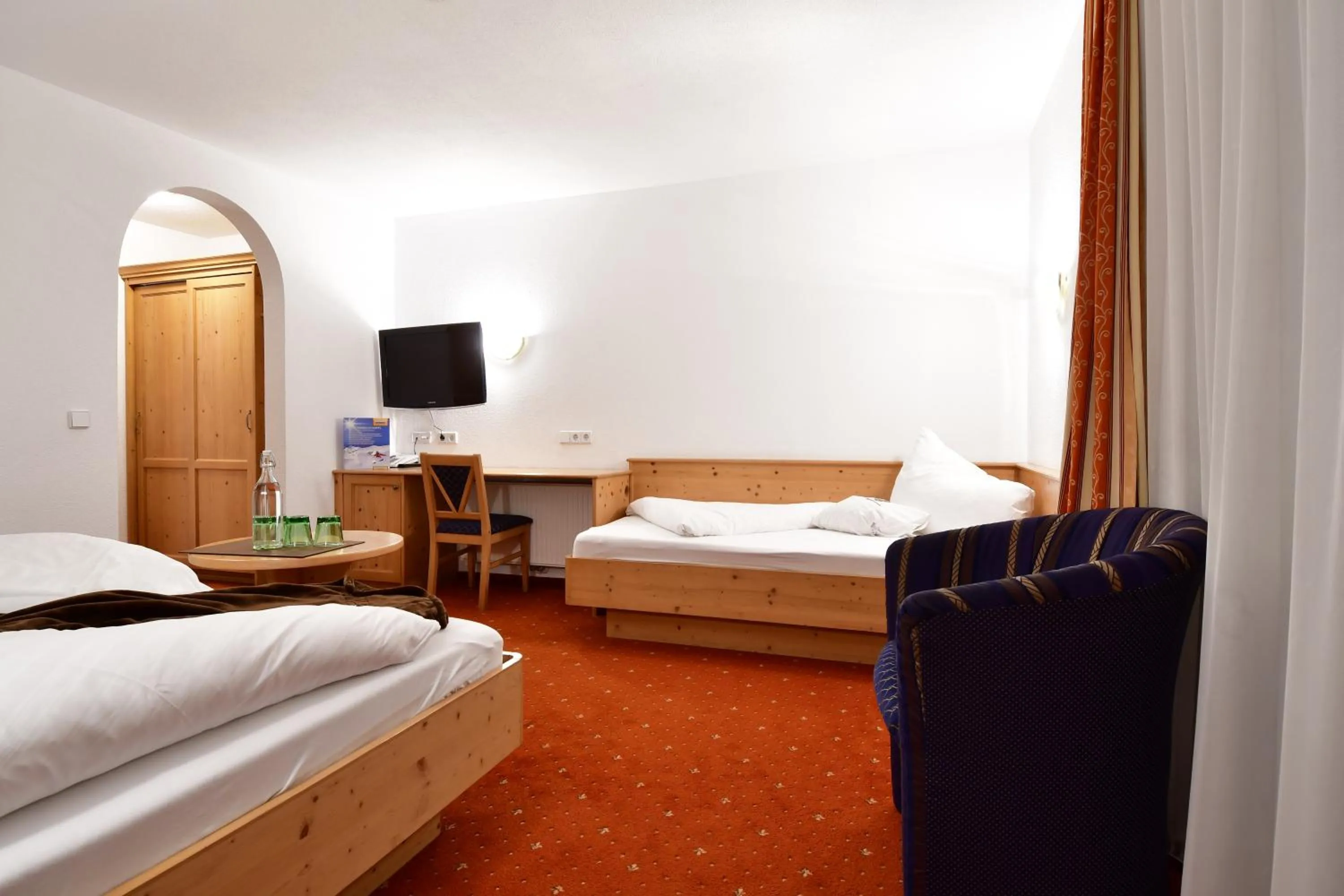 Bed in Hotel Höllroah