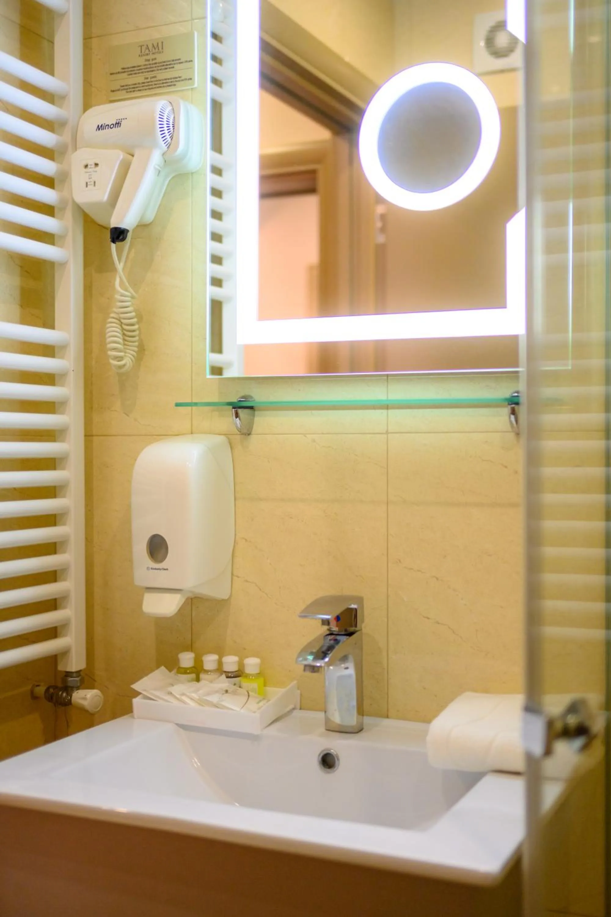 Bathroom in Hotel Tami Residence