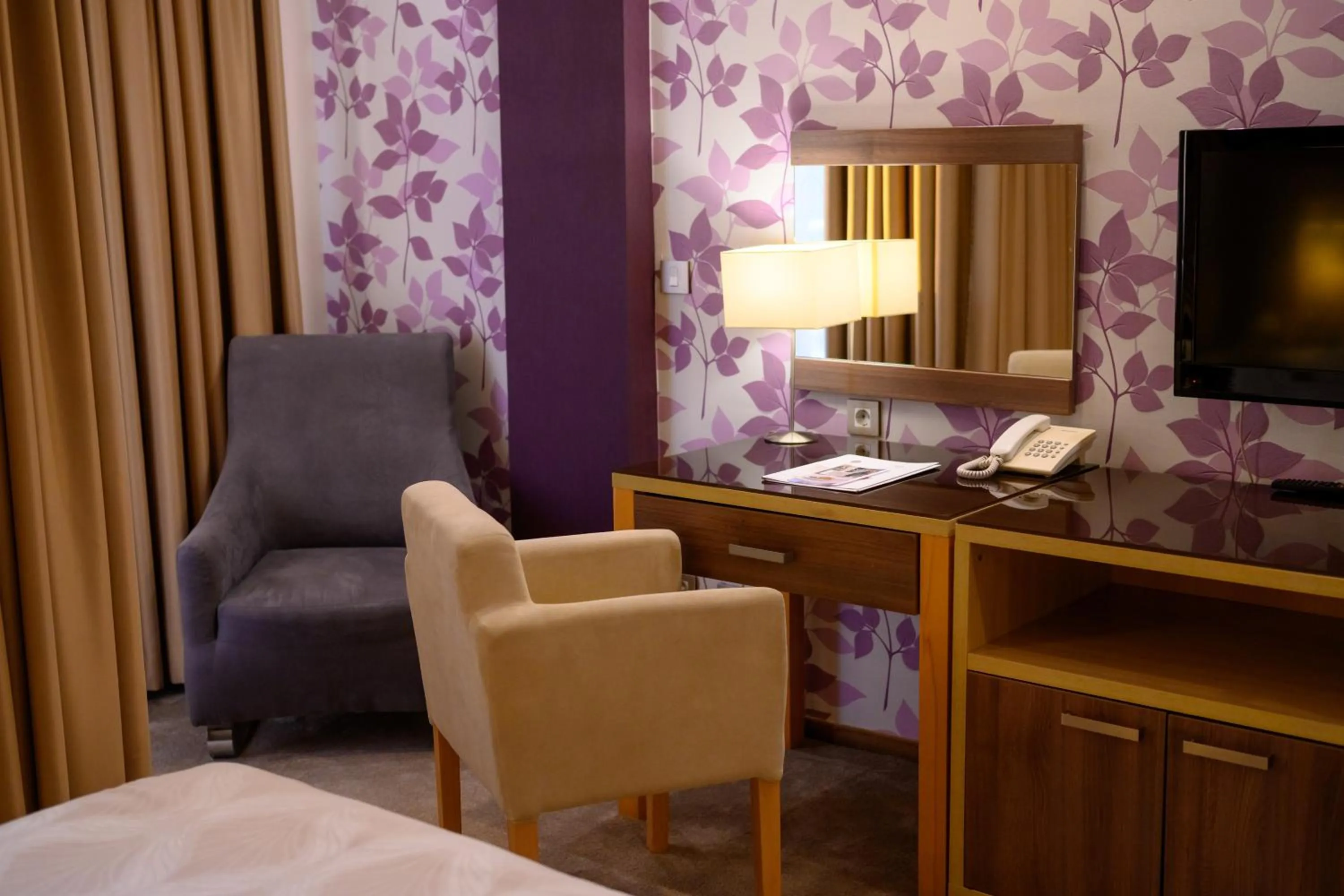 Bedroom, Bed in Hotel Tami Residence